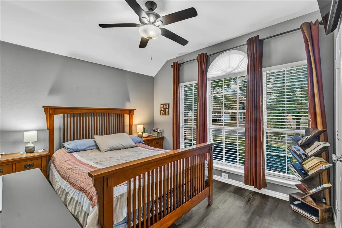Single Family Residence For Sale in Tarrant County , 4825 Gloucester Drive, Grand Prairie, Texas 75052, 3 Bedroom, 2 Bathroom, 2 Garage spaces, 1,763 Sqft, built in 2000, mls#21401968, Real Estate Agent in Grand Prairie, Homes For Sale in Tarrant county, Homes For Sale in Grand Prairie, Realtor in Grand Prairie Texas, Real Estate Brokerage Independent Realty Texas, Luminita Cordes Realtor