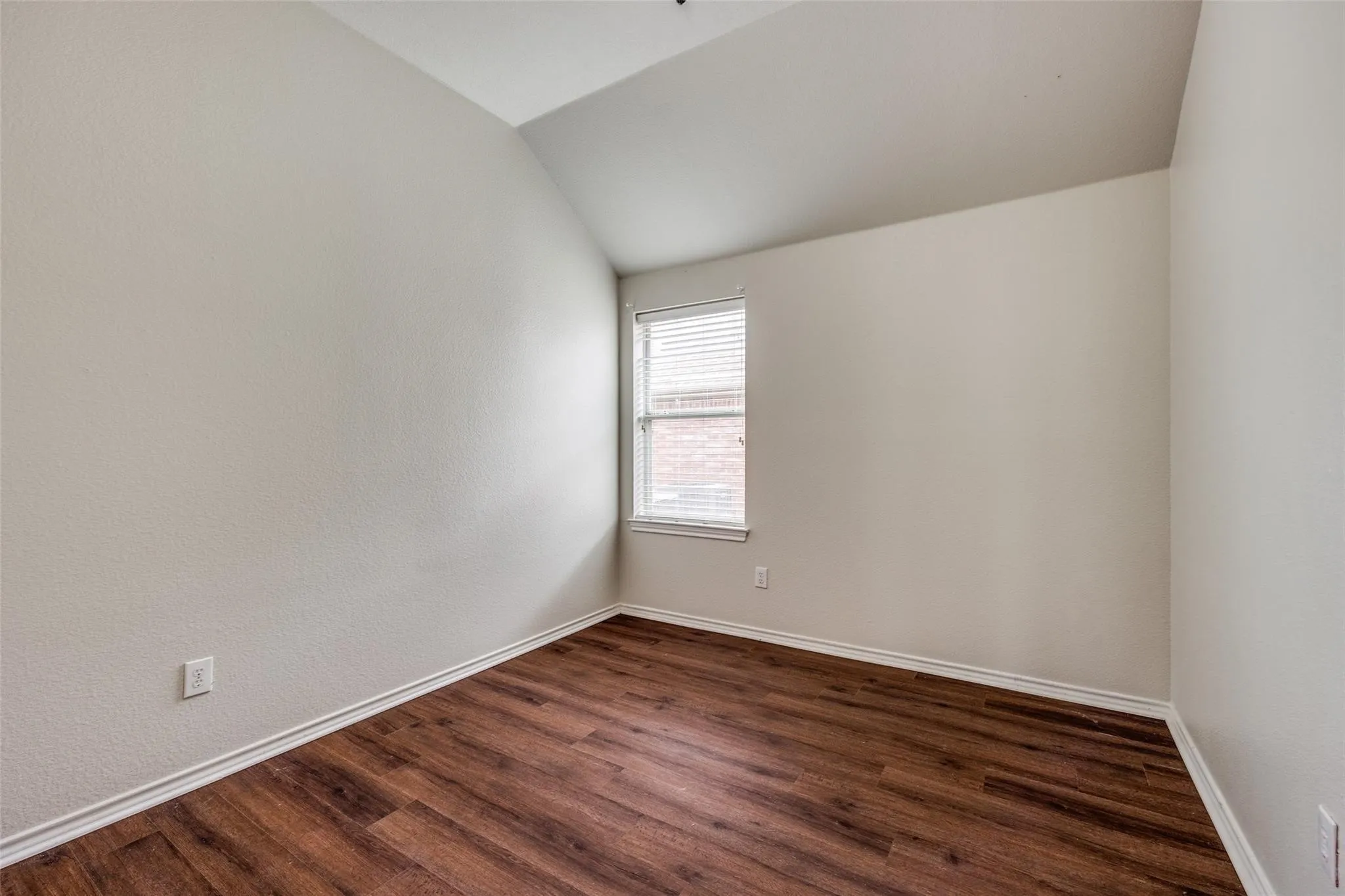 Single Family Residence For Rent in Collin County , 1304 Sierra Blanca Drive, Wylie, Texas 75098, 4 Bedroom, 2 Bathroom, 2 Garage spaces, 1,925 Sqft, built in 2006, mls#21401929, Real Estate Agent in Wylie, Homes For Rent in Collin county, Homes For Rent in Wylie, Realtor in Wylie Texas, Real Estate Brokerage Independent Realty Texas, Luminita Cordes Realtor