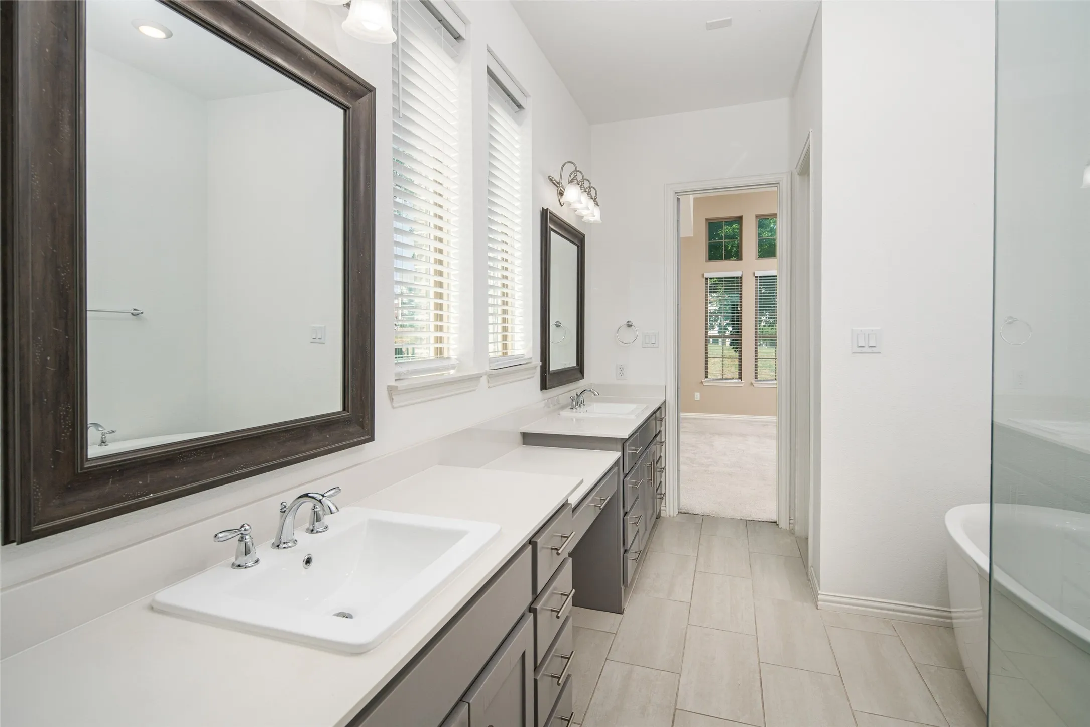 Single Family Residence For Sale in Collin County , 1015 Permian Lane, Allen, Texas 75013, 4 Bedroom, 4 Bathroom, 2 Garage spaces, 3,118 Sqft, built in 2020, mls#21397569, Real Estate Agent in Allen, Homes For Sale in Collin county, Homes For Sale in Allen, Realtor in Allen Texas, Real Estate Brokerage Independent Realty Texas, Luminita Cordes Realtor