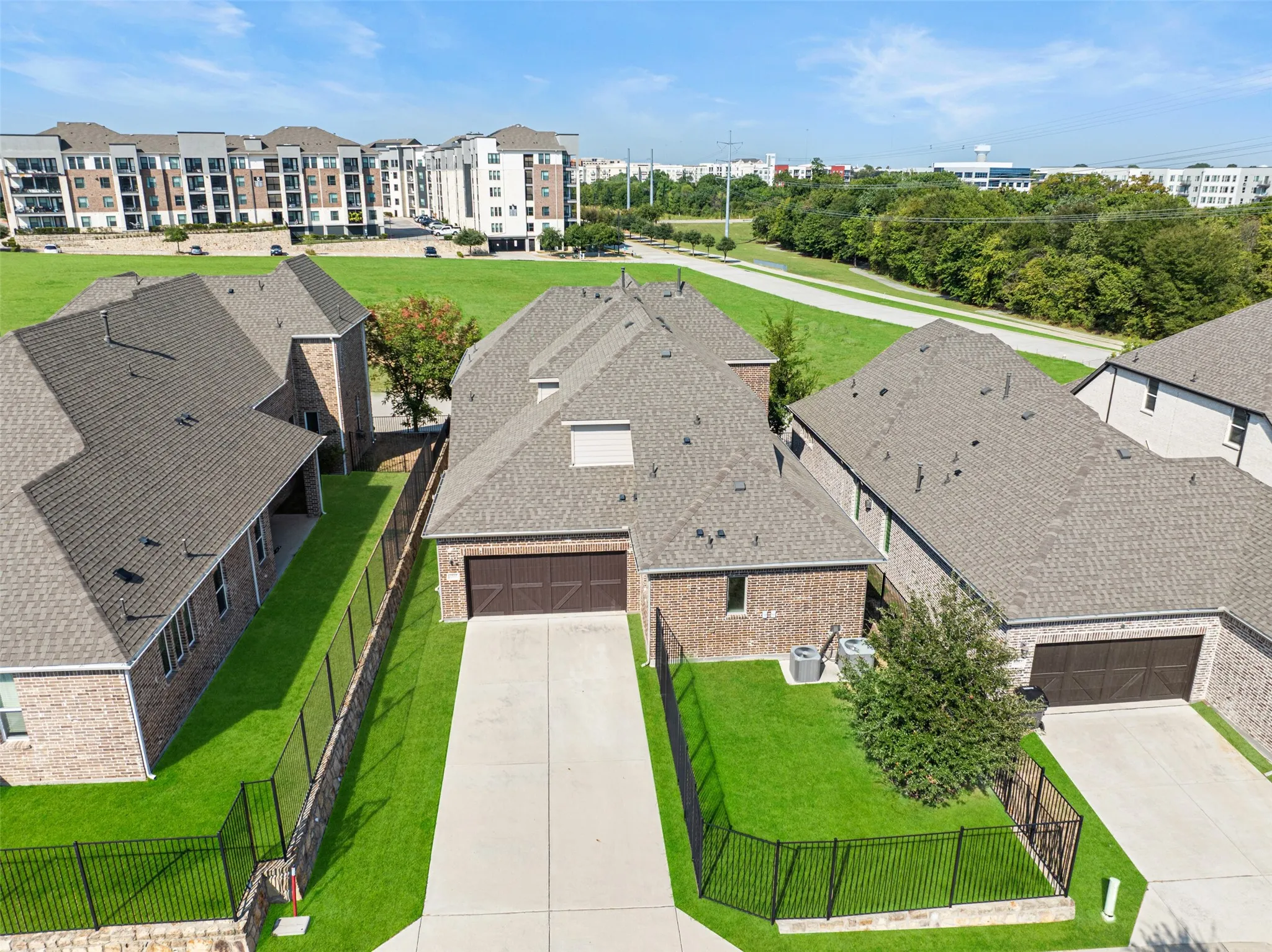 Single Family Residence For Sale in Collin County , 1015 Permian Lane, Allen, Texas 75013, 4 Bedroom, 4 Bathroom, 2 Garage spaces, 3,118 Sqft, built in 2020, mls#21397569, Real Estate Agent in Allen, Homes For Sale in Collin county, Homes For Sale in Allen, Realtor in Allen Texas, Real Estate Brokerage Independent Realty Texas, Luminita Cordes Realtor