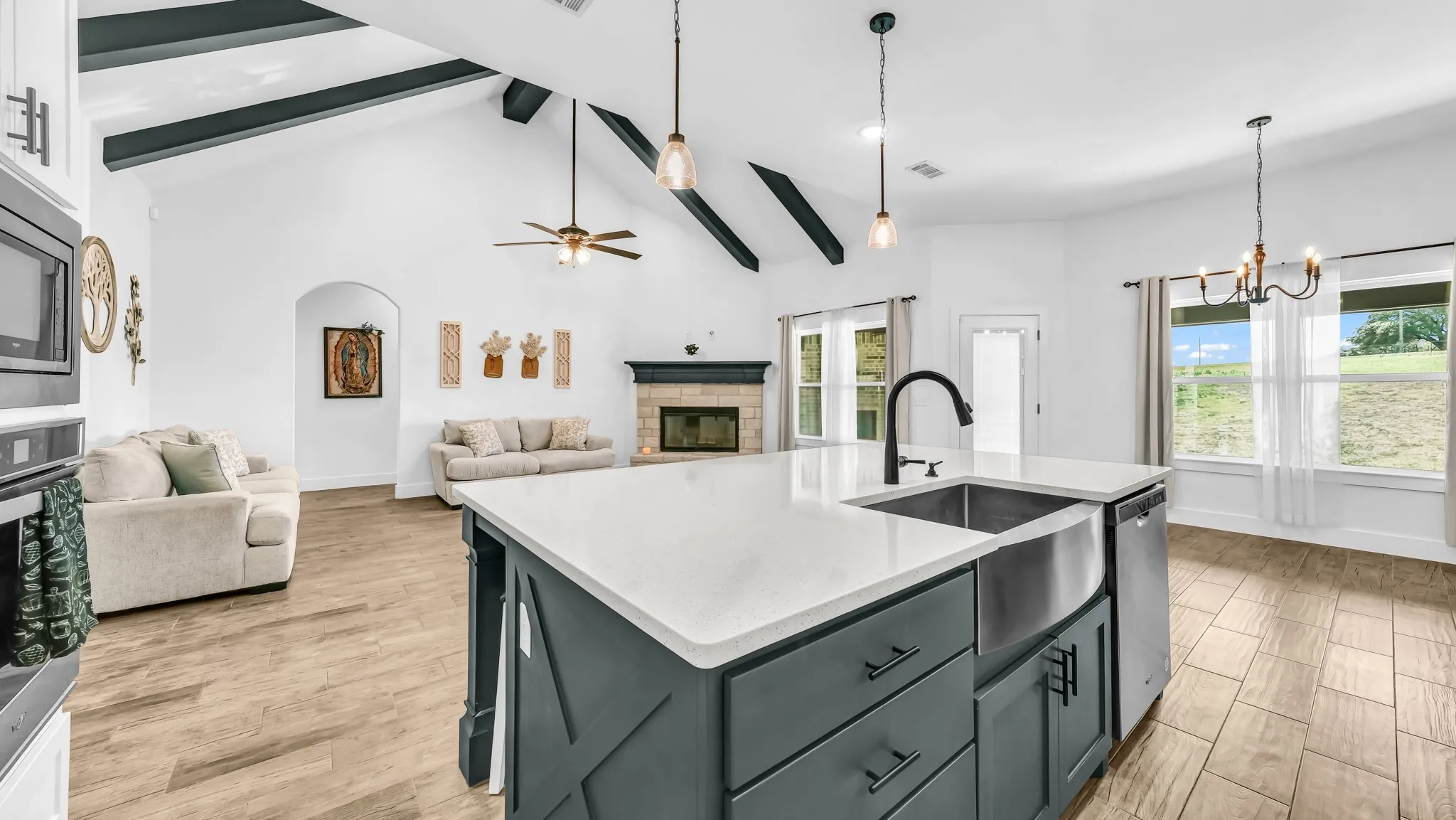 Single Family Residence For Rent in Parker County , 1175 Paradise Parkway, Poolville, Texas 76487, 4 Bedroom, 2 Bathroom, 3 Garage spaces, 2,300 Sqft, built in 2022, mls#21400397, Real Estate Agent in Poolville, Homes For Rent in Parker county, Homes For Rent in Poolville, Realtor in Poolville Texas, Real Estate Brokerage Independent Realty Texas, Luminita Cordes Realtor