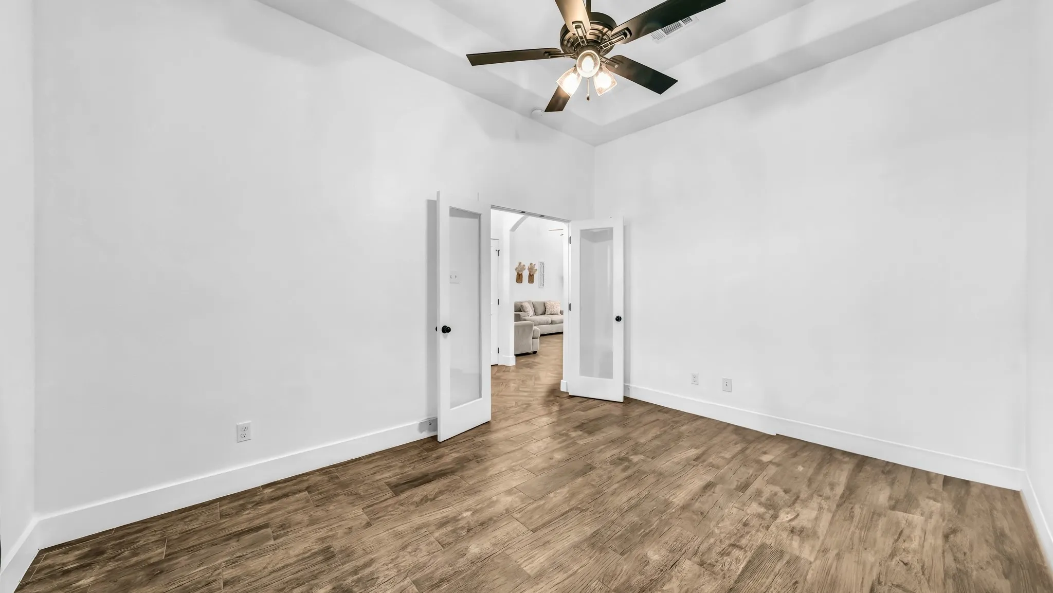 Single Family Residence For Rent in Parker County , 1175 Paradise Parkway, Poolville, Texas 76487, 4 Bedroom, 2 Bathroom, 3 Garage spaces, 2,300 Sqft, built in 2022, mls#21400397, Real Estate Agent in Poolville, Homes For Rent in Parker county, Homes For Rent in Poolville, Realtor in Poolville Texas, Real Estate Brokerage Independent Realty Texas, Luminita Cordes Realtor