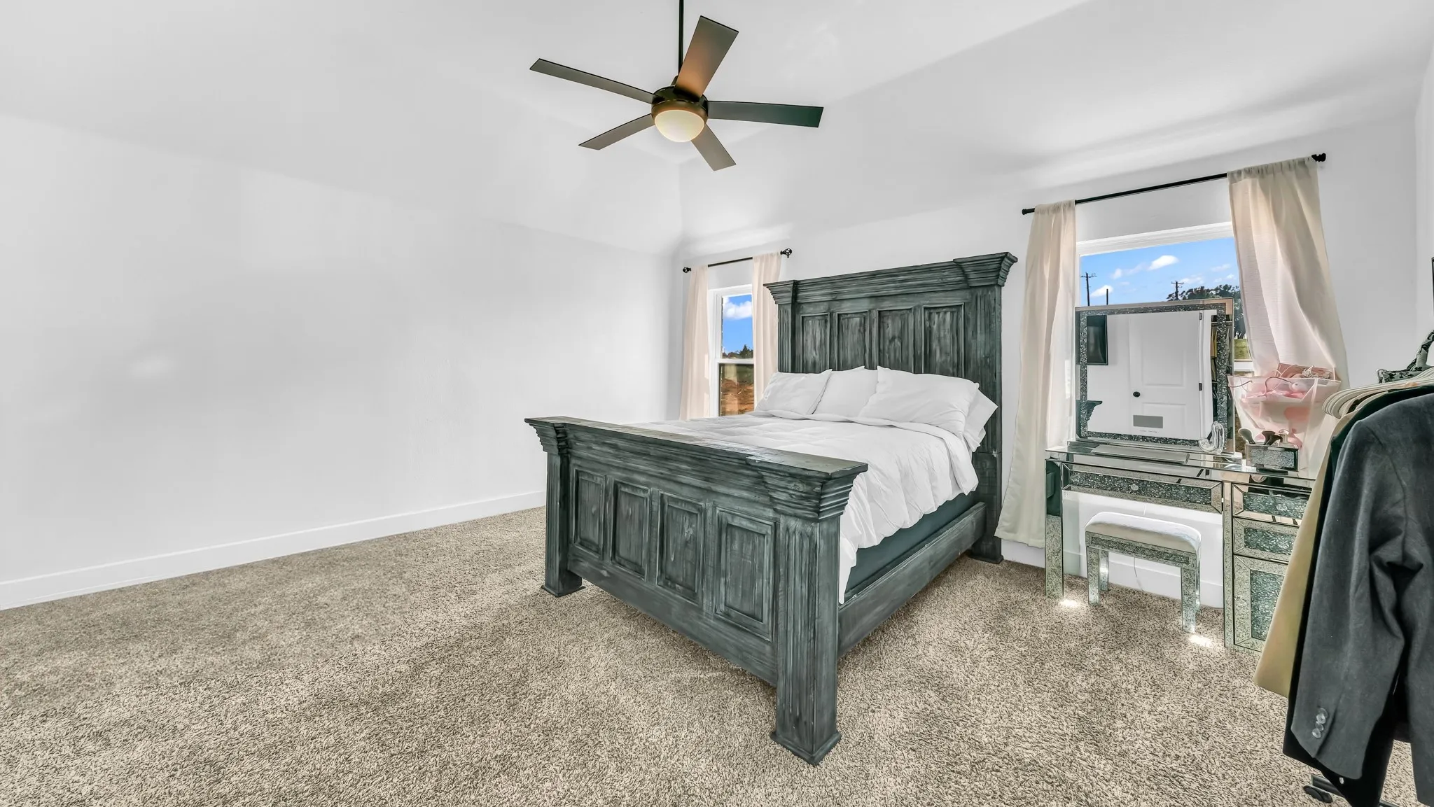 Single Family Residence For Rent in Parker County , 1175 Paradise Parkway, Poolville, Texas 76487, 4 Bedroom, 2 Bathroom, 3 Garage spaces, 2,300 Sqft, built in 2022, mls#21400397, Real Estate Agent in Poolville, Homes For Rent in Parker county, Homes For Rent in Poolville, Realtor in Poolville Texas, Real Estate Brokerage Independent Realty Texas, Luminita Cordes Realtor