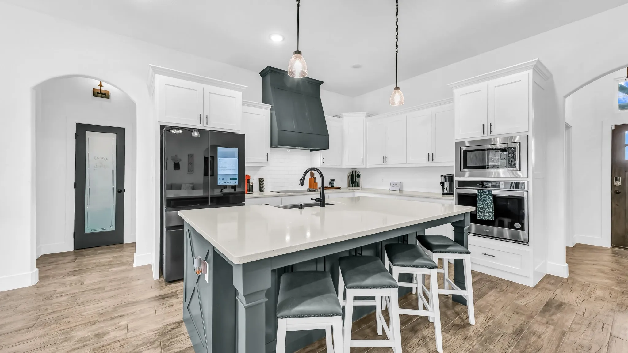 Single Family Residence For Rent in Parker County , 1175 Paradise Parkway, Poolville, Texas 76487, 4 Bedroom, 2 Bathroom, 3 Garage spaces, 2,300 Sqft, built in 2022, mls#21400397, Real Estate Agent in Poolville, Homes For Rent in Parker county, Homes For Rent in Poolville, Realtor in Poolville Texas, Real Estate Brokerage Independent Realty Texas, Luminita Cordes Realtor