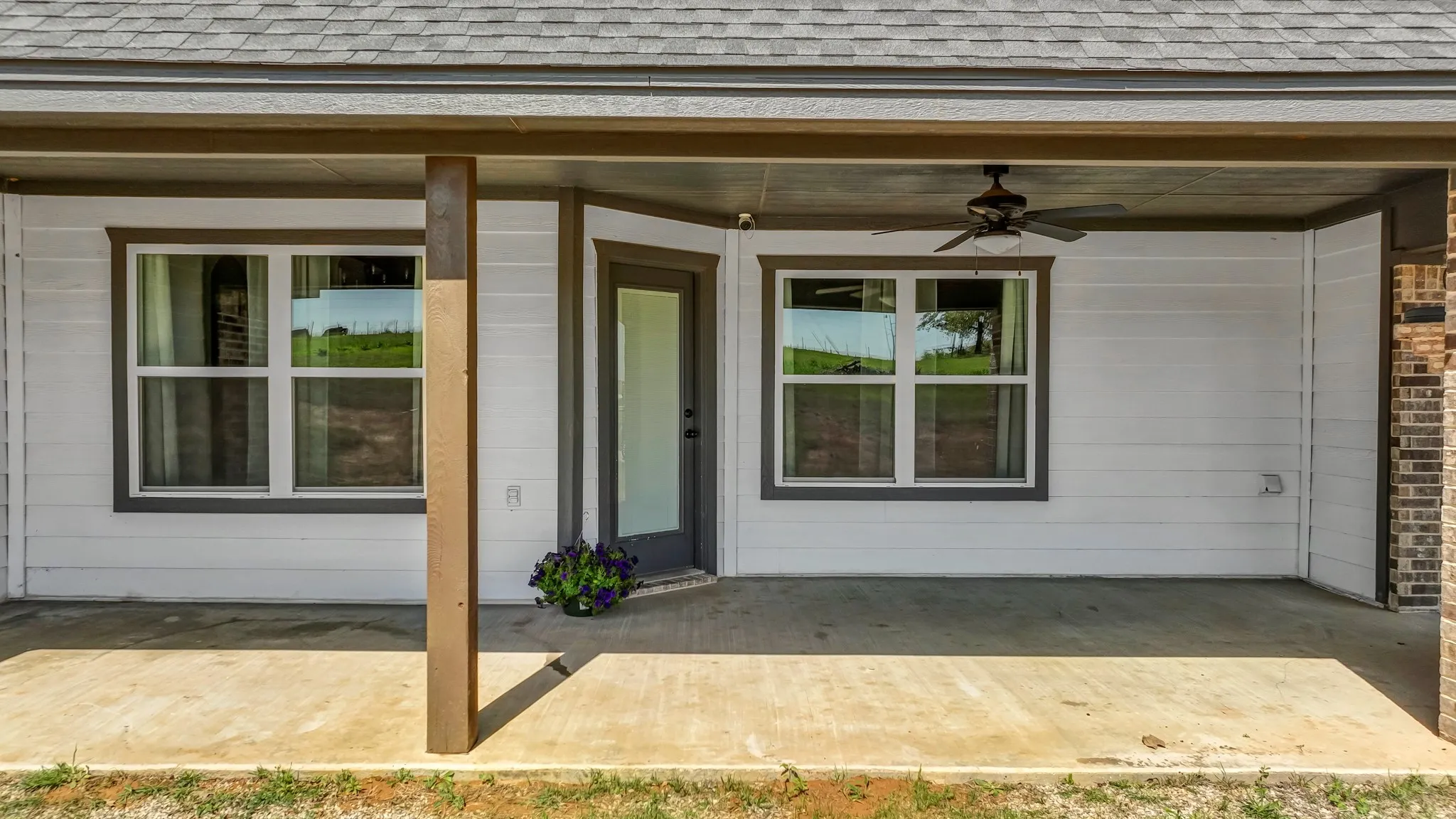 Single Family Residence For Rent in Parker County , 1175 Paradise Parkway, Poolville, Texas 76487, 4 Bedroom, 2 Bathroom, 3 Garage spaces, 2,300 Sqft, built in 2022, mls#21400397, Real Estate Agent in Poolville, Homes For Rent in Parker county, Homes For Rent in Poolville, Realtor in Poolville Texas, Real Estate Brokerage Independent Realty Texas, Luminita Cordes Realtor