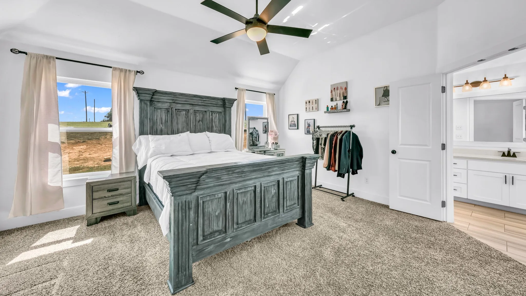 Single Family Residence For Rent in Parker County , 1175 Paradise Parkway, Poolville, Texas 76487, 4 Bedroom, 2 Bathroom, 3 Garage spaces, 2,300 Sqft, built in 2022, mls#21400397, Real Estate Agent in Poolville, Homes For Rent in Parker county, Homes For Rent in Poolville, Realtor in Poolville Texas, Real Estate Brokerage Independent Realty Texas, Luminita Cordes Realtor