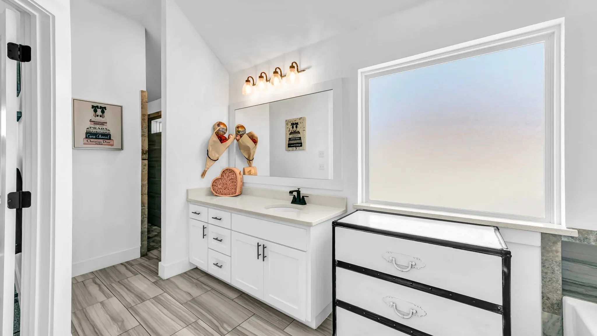 Single Family Residence For Rent in Parker County , 1175 Paradise Parkway, Poolville, Texas 76487, 4 Bedroom, 2 Bathroom, 3 Garage spaces, 2,300 Sqft, built in 2022, mls#21400397, Real Estate Agent in Poolville, Homes For Rent in Parker county, Homes For Rent in Poolville, Realtor in Poolville Texas, Real Estate Brokerage Independent Realty Texas, Luminita Cordes Realtor