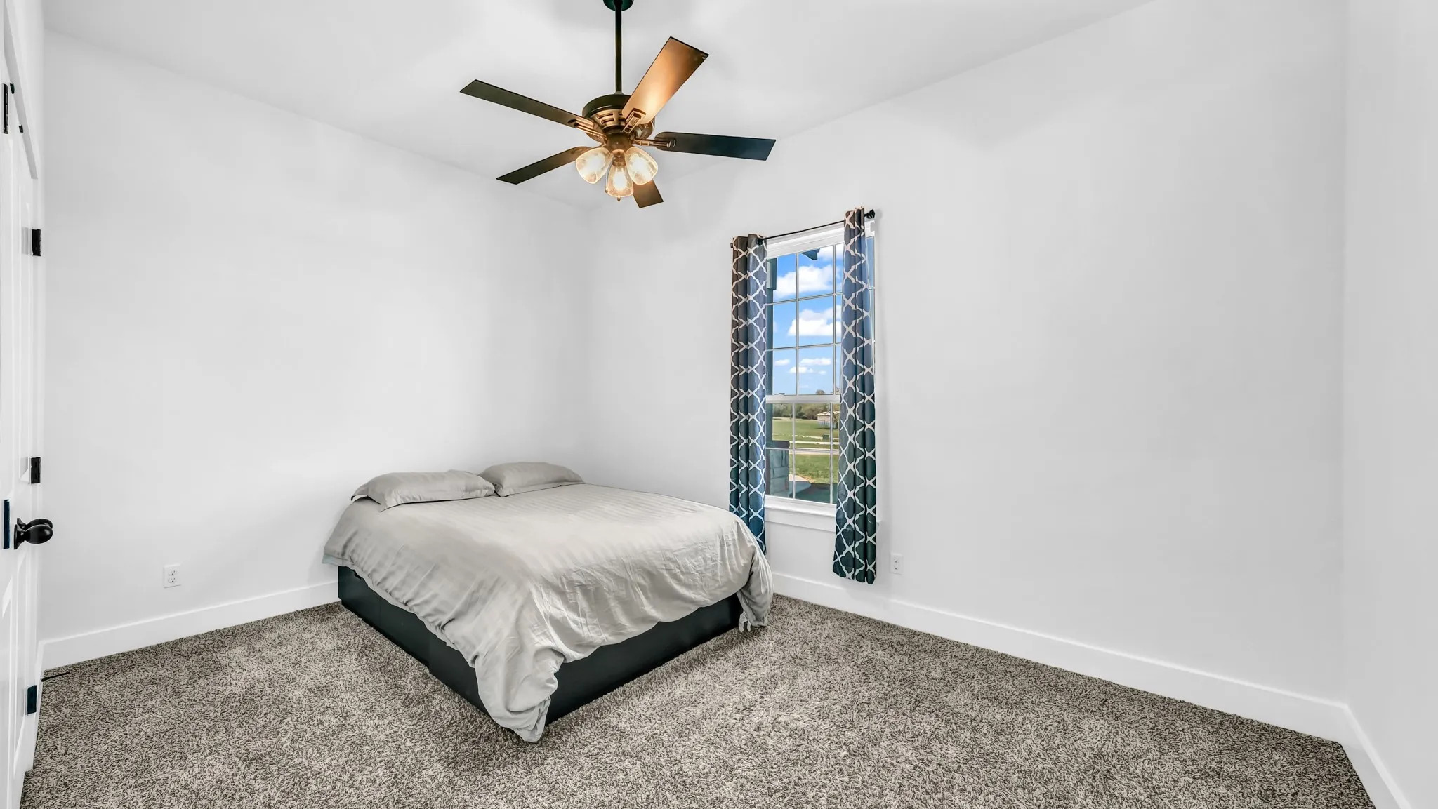 Single Family Residence For Rent in Parker County , 1175 Paradise Parkway, Poolville, Texas 76487, 4 Bedroom, 2 Bathroom, 3 Garage spaces, 2,300 Sqft, built in 2022, mls#21400397, Real Estate Agent in Poolville, Homes For Rent in Parker county, Homes For Rent in Poolville, Realtor in Poolville Texas, Real Estate Brokerage Independent Realty Texas, Luminita Cordes Realtor