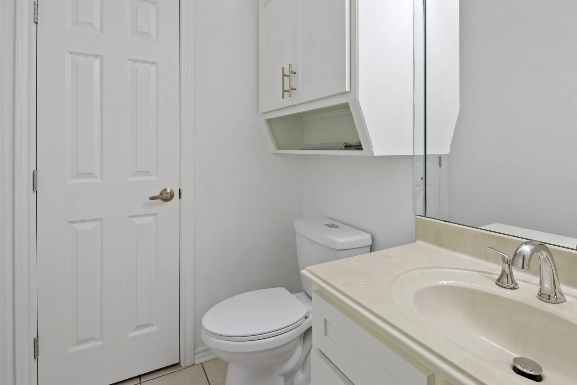Single Family Residence For Sale in Titus County , 110 Diane Lane, Mt Pleasant, Texas 75455, 3 Bedroom, 3 Bathroom, 2 Garage spaces, 2,296 Sqft, built in 1999, mls#21397417, Real Estate Agent in Mt Pleasant, Homes For Sale in Titus county, Homes For Sale in Mt Pleasant, Realtor in Mt Pleasant Texas, Real Estate Brokerage Independent Realty Texas, Luminita Cordes Realtor