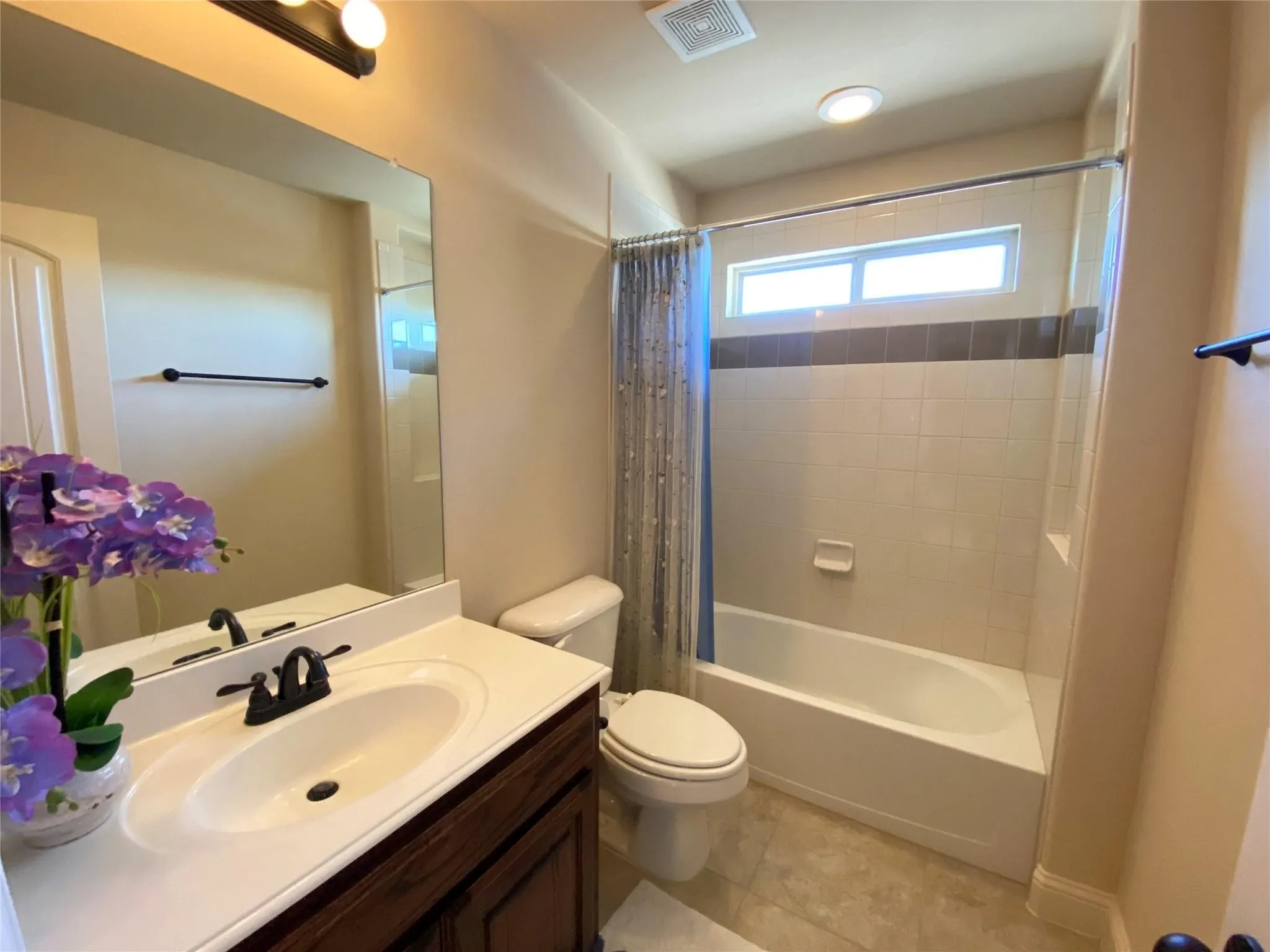 Single Family Residence For Rent in Collin County , 3901 Jeanette Lane, Mc Kinney, Texas 75071, 4 Bedroom, 4 Bathroom, 2 Garage spaces, 2,819 Sqft, built in 2016, mls#21401979, Real Estate Agent in Mc Kinney, Homes For Rent in Collin county, Homes For Rent in Mc Kinney, Realtor in Mc Kinney Texas, Real Estate Brokerage Independent Realty Texas, Luminita Cordes Realtor