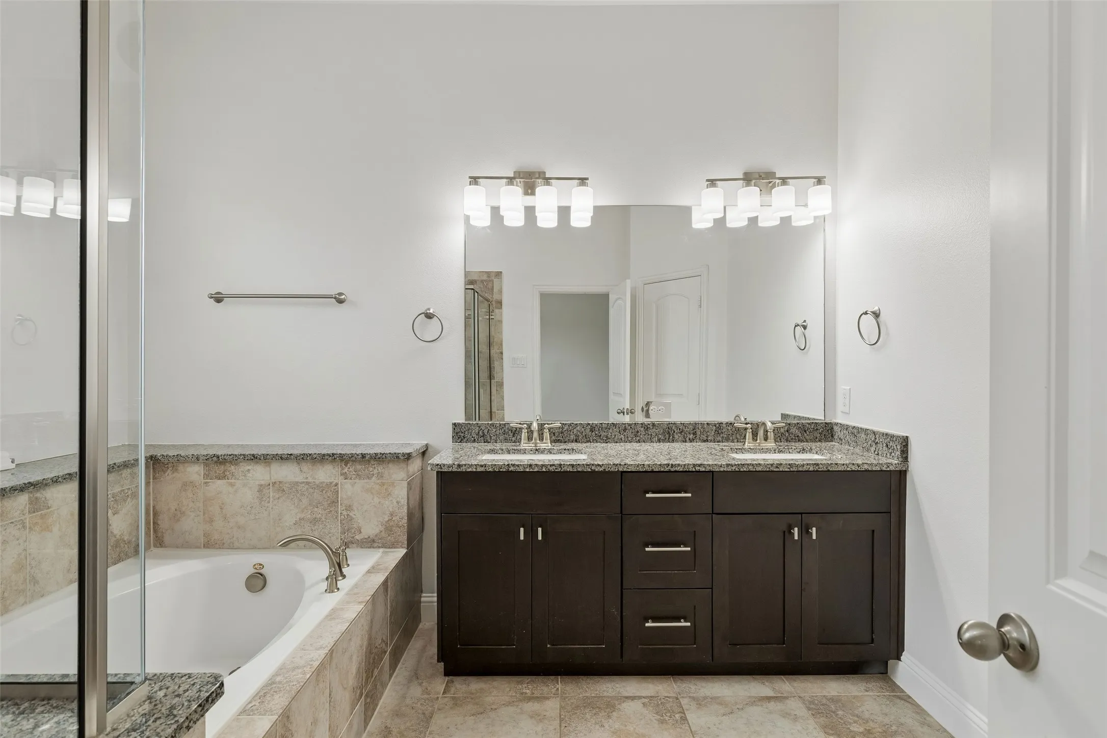 Townhouse For Sale in Dallas County , 833 Rohan Drive, Richardson, Texas 75081, 3 Bedroom, 3 Bathroom, 2 Garage spaces, 2,012 Sqft, built in 2016, mls#21398749, Real Estate Agent in Richardson, Homes For Sale in Dallas county, Homes For Sale in Richardson, Realtor in Richardson Texas, Real Estate Brokerage Independent Realty Texas, Luminita Cordes Realtor