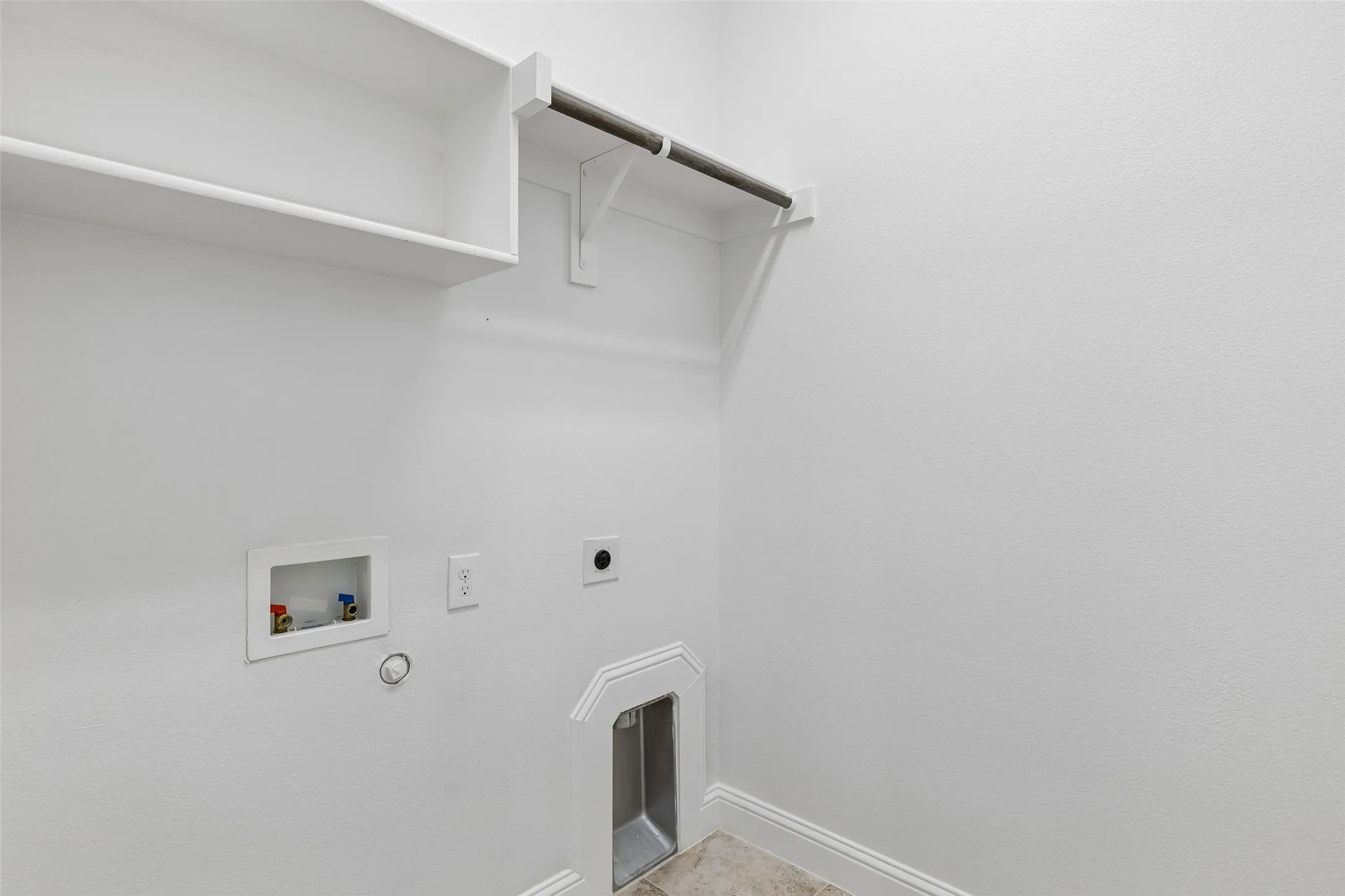 Townhouse For Sale in Dallas County , 833 Rohan Drive, Richardson, Texas 75081, 3 Bedroom, 3 Bathroom, 2 Garage spaces, 2,012 Sqft, built in 2016, mls#21398749, Real Estate Agent in Richardson, Homes For Sale in Dallas county, Homes For Sale in Richardson, Realtor in Richardson Texas, Real Estate Brokerage Independent Realty Texas, Luminita Cordes Realtor