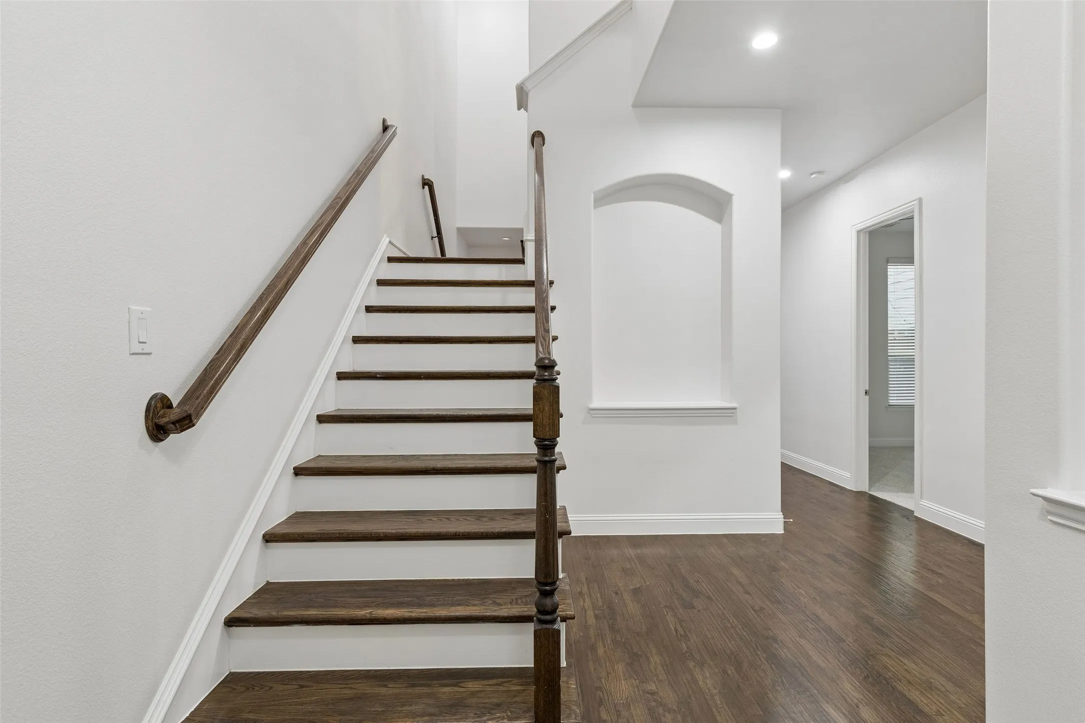 Townhouse For Sale in Dallas County , 833 Rohan Drive, Richardson, Texas 75081, 3 Bedroom, 3 Bathroom, 2 Garage spaces, 2,012 Sqft, built in 2016, mls#21398749, Real Estate Agent in Richardson, Homes For Sale in Dallas county, Homes For Sale in Richardson, Realtor in Richardson Texas, Real Estate Brokerage Independent Realty Texas, Luminita Cordes Realtor