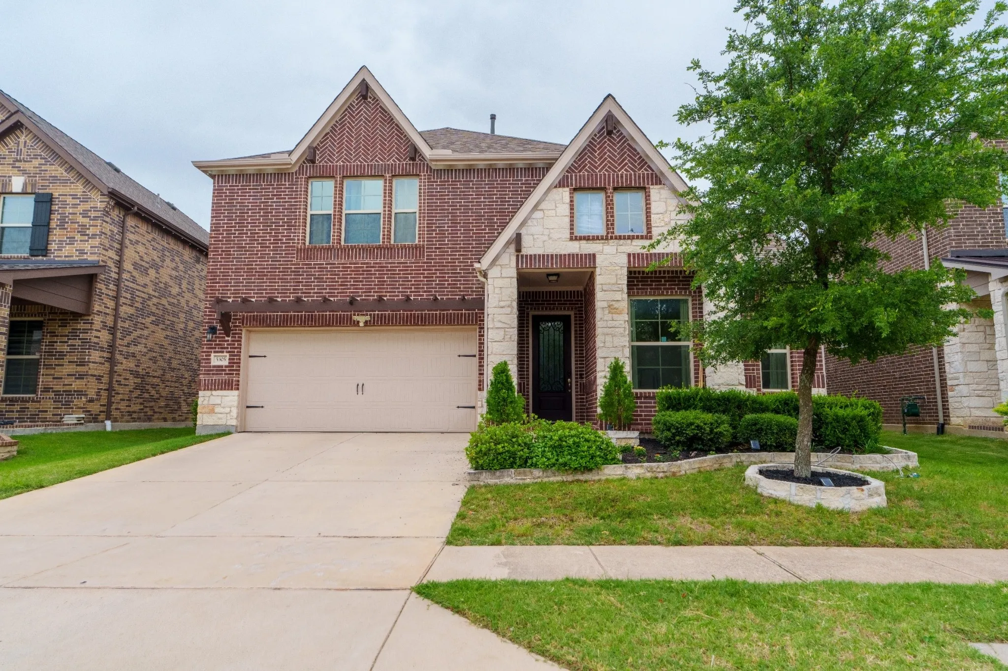 Single Family Residence For Sale in Collin County , 5305 Delta Blush Lane, Mc Kinney, Texas 75070, 4 Bedroom, 3 Bathroom, 2 Garage spaces, 3,038 Sqft, built in 2018, mls#21401982, Real Estate Agent in Mc Kinney, Homes For Sale in Collin county, Homes For Sale in Mc Kinney, Realtor in Mc Kinney Texas, Real Estate Brokerage Independent Realty Texas, Luminita Cordes Realtor