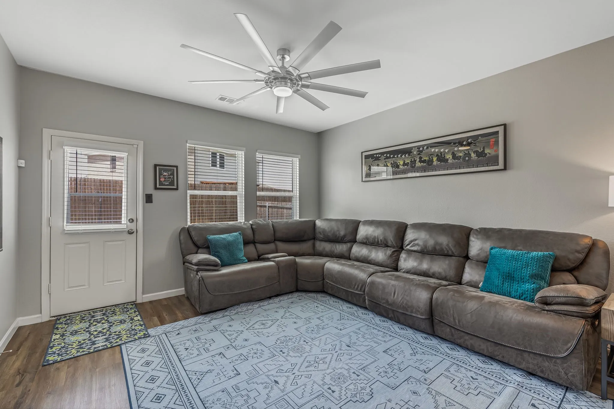 Single Family Residence For Rent in Tarrant County , 5332 Northfield Drive, Fort Worth, Texas 76179, 3 Bedroom, 2 Bathroom, 2 Garage spaces, 1,424 Sqft, built in 2020, mls#21401976, Real Estate Agent in Fort Worth, Homes For Rent in Tarrant county, Homes For Rent in Fort Worth, Realtor in Fort Worth Texas, Real Estate Brokerage Independent Realty Texas, Luminita Cordes Realtor