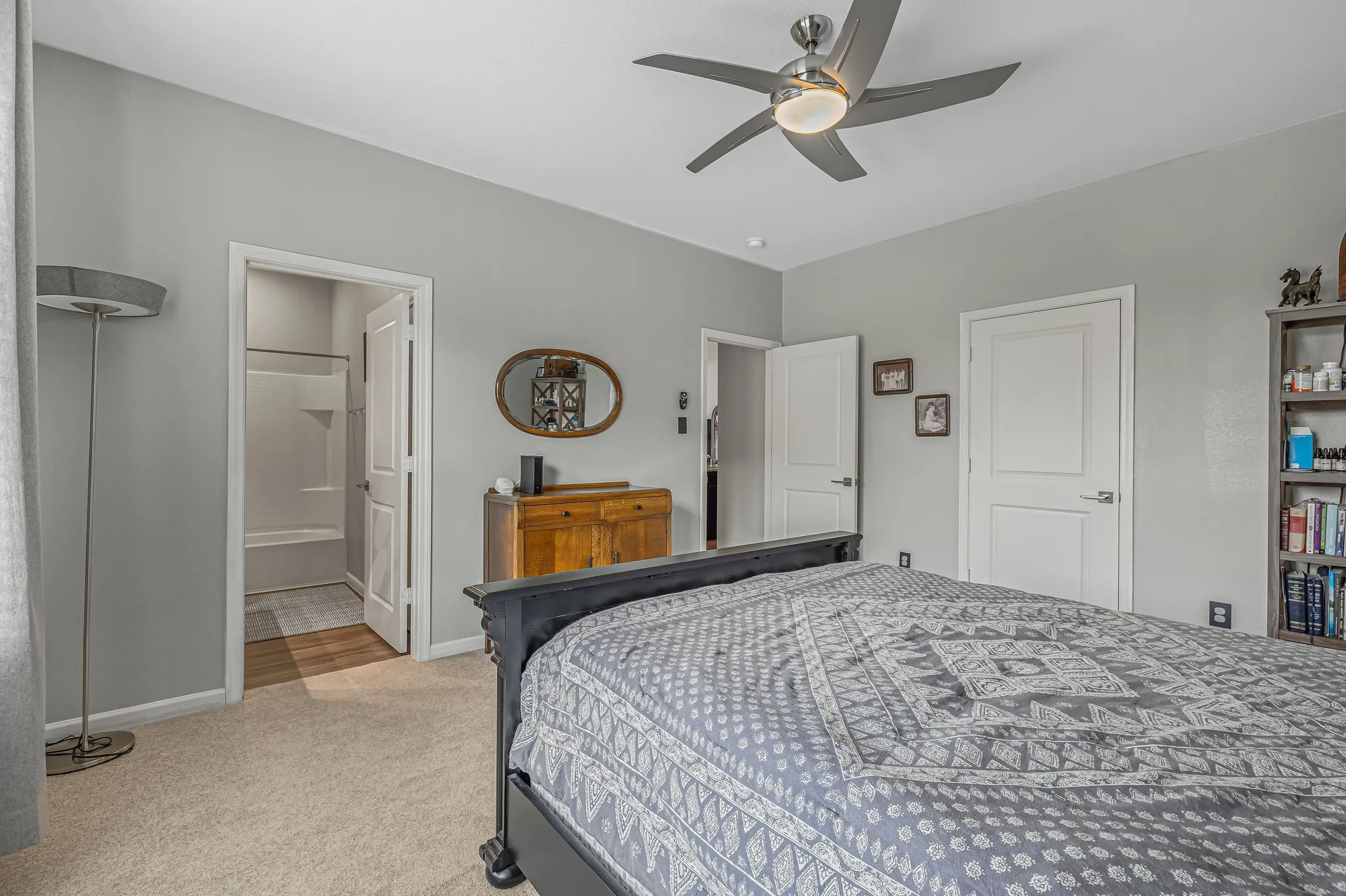 Single Family Residence For Rent in Tarrant County , 5332 Northfield Drive, Fort Worth, Texas 76179, 3 Bedroom, 2 Bathroom, 2 Garage spaces, 1,424 Sqft, built in 2020, mls#21401976, Real Estate Agent in Fort Worth, Homes For Rent in Tarrant county, Homes For Rent in Fort Worth, Realtor in Fort Worth Texas, Real Estate Brokerage Independent Realty Texas, Luminita Cordes Realtor