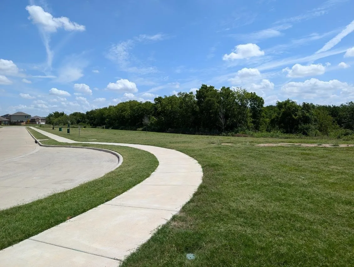 Single Family Residence For Rent in Tarrant County , 5332 Northfield Drive, Fort Worth, Texas 76179, 3 Bedroom, 2 Bathroom, 2 Garage spaces, 1,424 Sqft, built in 2020, mls#21401976, Real Estate Agent in Fort Worth, Homes For Rent in Tarrant county, Homes For Rent in Fort Worth, Realtor in Fort Worth Texas, Real Estate Brokerage Independent Realty Texas, Luminita Cordes Realtor