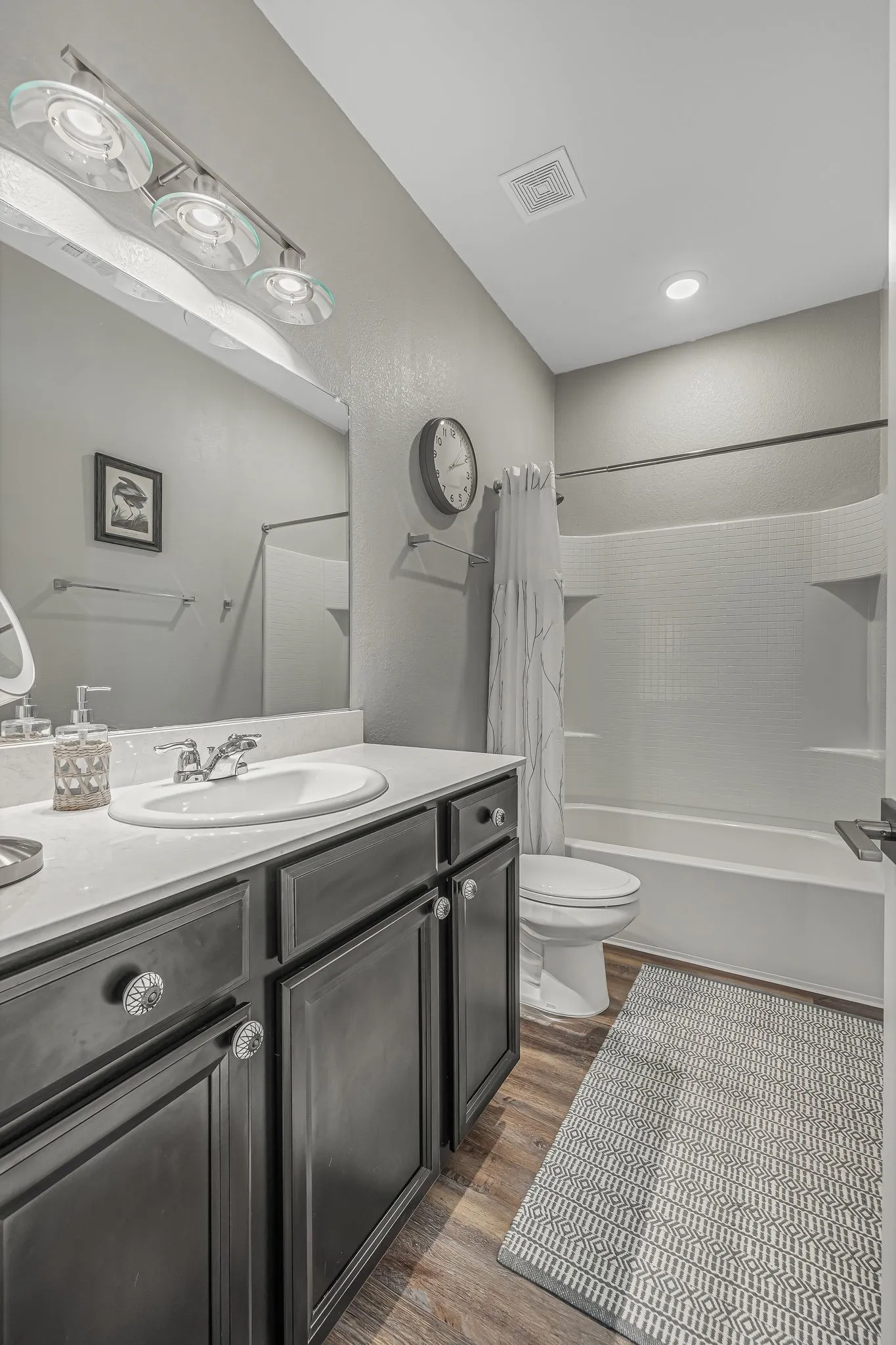 Single Family Residence For Rent in Tarrant County , 5332 Northfield Drive, Fort Worth, Texas 76179, 3 Bedroom, 2 Bathroom, 2 Garage spaces, 1,424 Sqft, built in 2020, mls#21401976, Real Estate Agent in Fort Worth, Homes For Rent in Tarrant county, Homes For Rent in Fort Worth, Realtor in Fort Worth Texas, Real Estate Brokerage Independent Realty Texas, Luminita Cordes Realtor