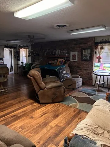 Single Family Residence For Sale in Ector County , 4929 W Baldwin Street, Odessa, Texas 79764, 4 Bedroom, 3 Bathroom, 2 Garage spaces, 3,076 Sqft, built in 1975, mls#21401971, Real Estate Agent in Odessa, Homes For Sale in Ector county, Homes For Sale in Odessa, Realtor in Odessa Texas, Real Estate Brokerage Independent Realty Texas, Luminita Cordes Realtor