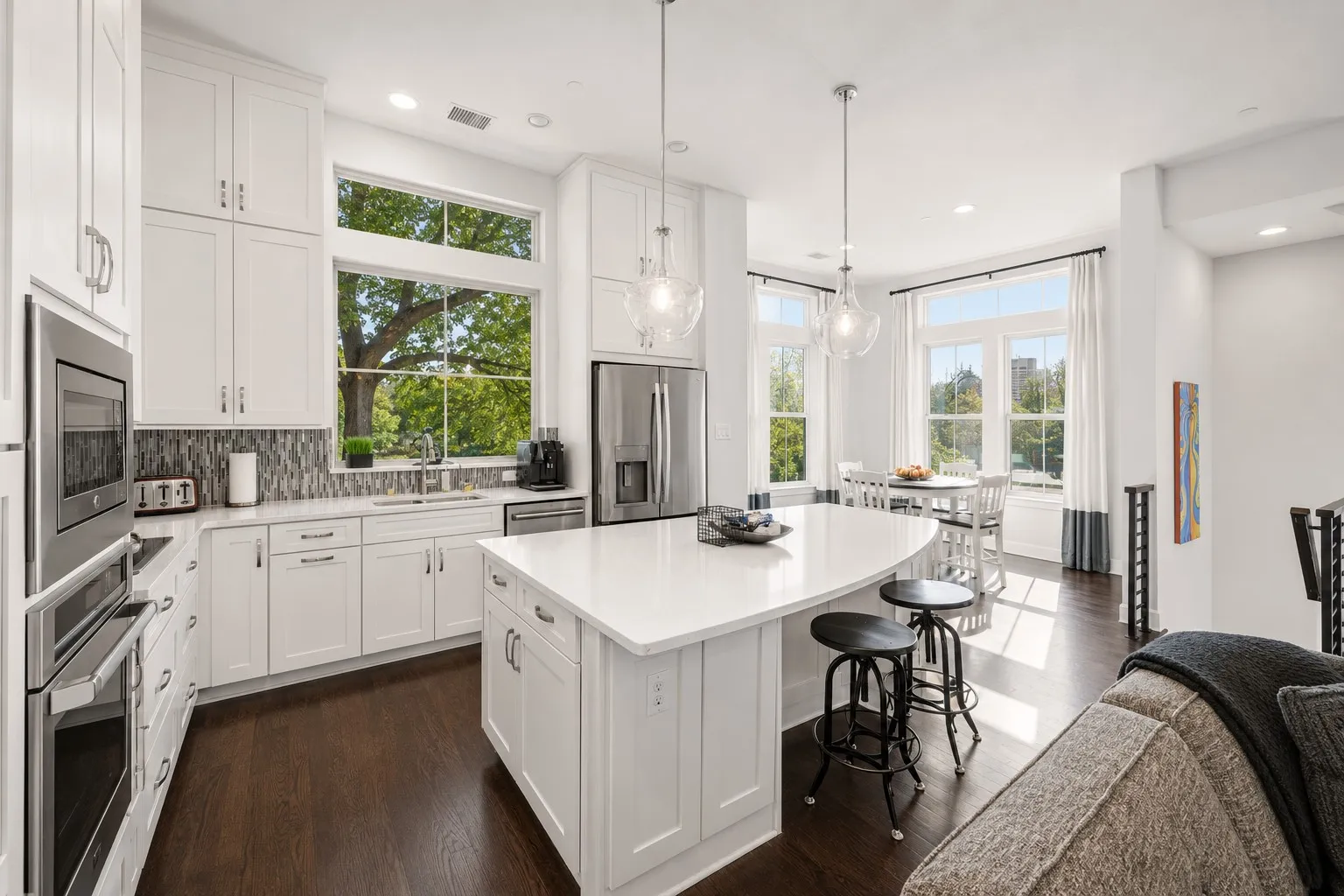 Single Family Residence For Rent in Dallas County , 730 Spanish Oaks Place, Dallas, Texas 75204, 3 Bedroom, 5 Bathroom, 2 Garage spaces, 2,354 Sqft, built in 2016, mls#21400562, Real Estate Agent in Dallas, Homes For Rent in Dallas county, Homes For Rent in Dallas, Realtor in Dallas Texas, Real Estate Brokerage Independent Realty Texas, Luminita Cordes Realtor