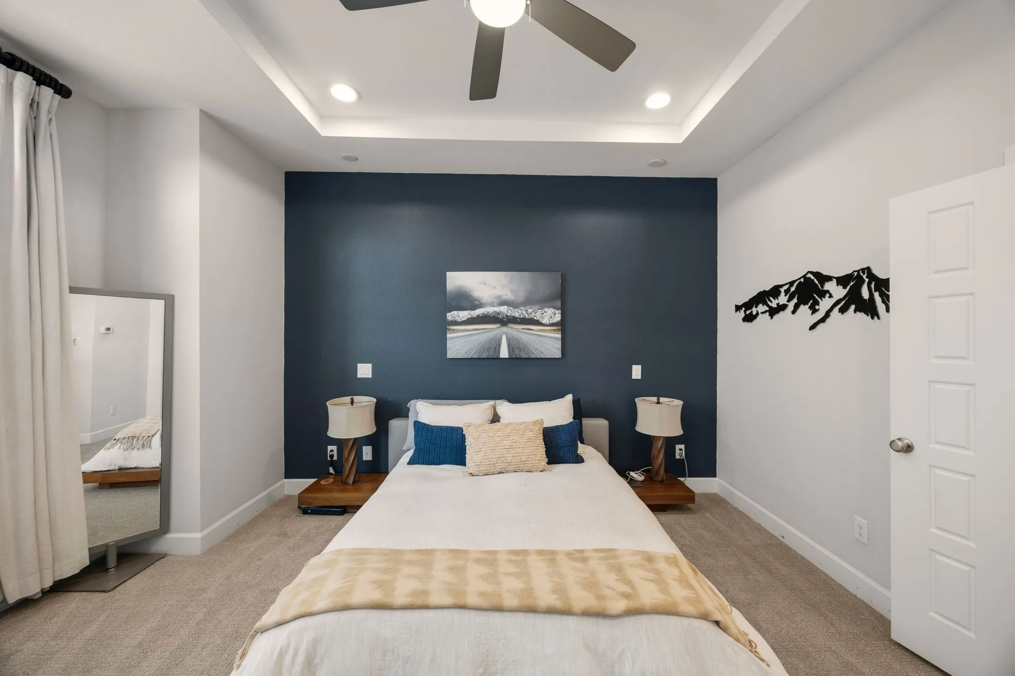 Single Family Residence For Rent in Dallas County , 730 Spanish Oaks Place, Dallas, Texas 75204, 3 Bedroom, 5 Bathroom, 2 Garage spaces, 2,354 Sqft, built in 2016, mls#21400562, Real Estate Agent in Dallas, Homes For Rent in Dallas county, Homes For Rent in Dallas, Realtor in Dallas Texas, Real Estate Brokerage Independent Realty Texas, Luminita Cordes Realtor