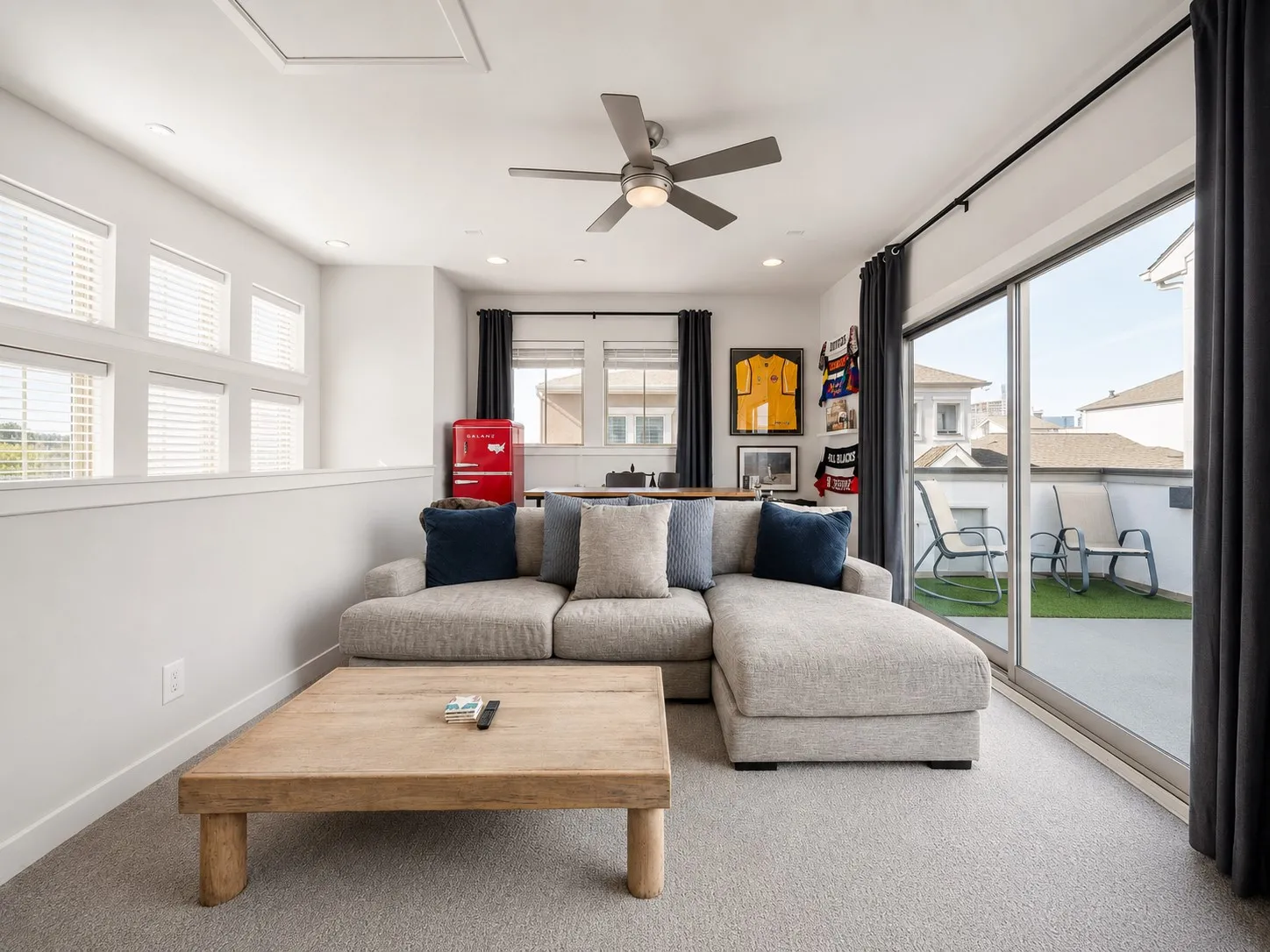 Single Family Residence For Rent in Dallas County , 730 Spanish Oaks Place, Dallas, Texas 75204, 3 Bedroom, 5 Bathroom, 2 Garage spaces, 2,354 Sqft, built in 2016, mls#21400562, Real Estate Agent in Dallas, Homes For Rent in Dallas county, Homes For Rent in Dallas, Realtor in Dallas Texas, Real Estate Brokerage Independent Realty Texas, Luminita Cordes Realtor