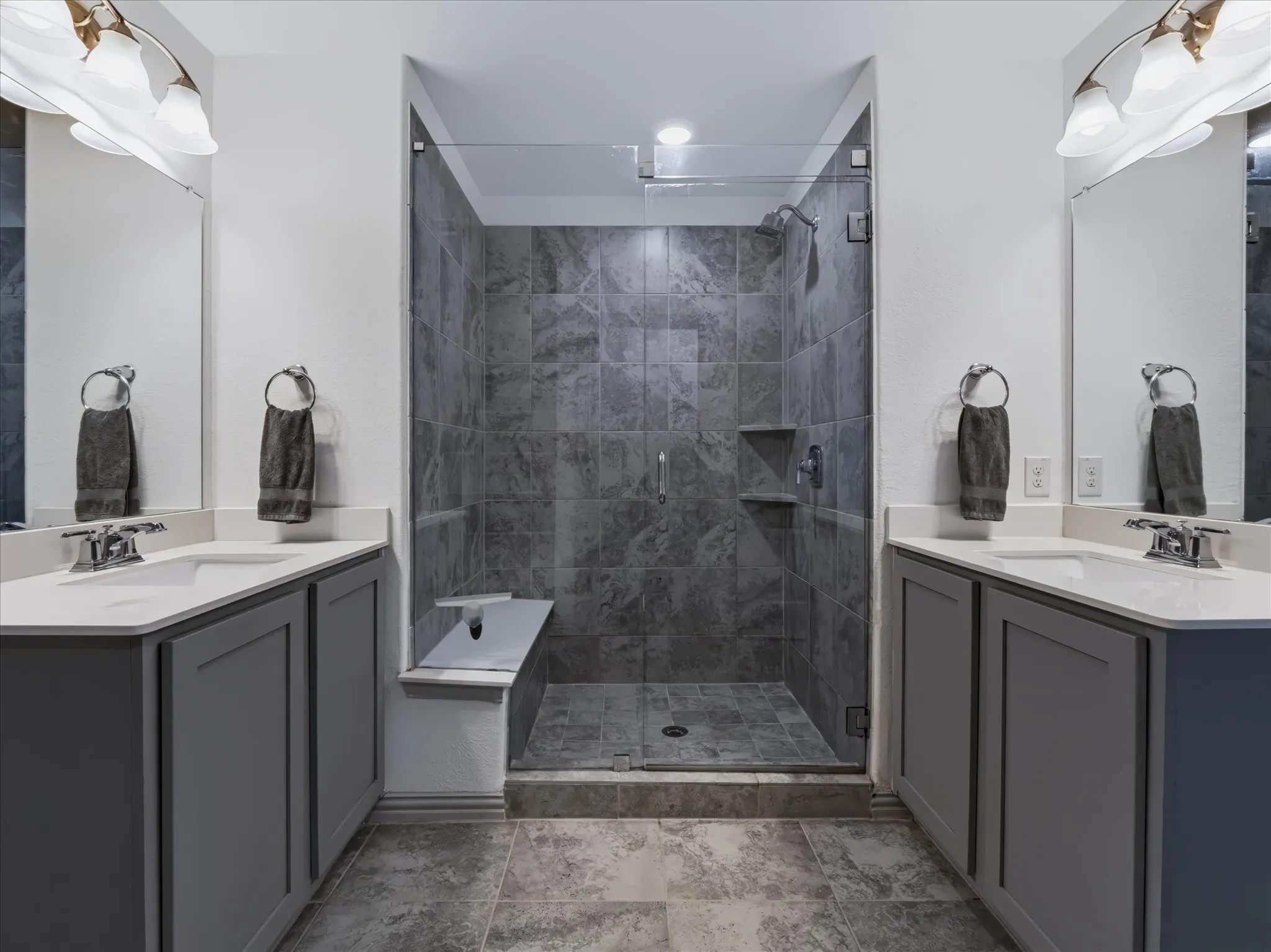 Single Family Residence For Sale in Denton County , 1387 Bonanza Lane, Lewisville, Texas 75077, 3 Bedroom, 3 Bathroom, 2 Garage spaces, 2,034 Sqft, built in 2019, mls#21395215, Real Estate Agent in Lewisville, Homes For Sale in Denton county, Homes For Sale in Lewisville, Realtor in Lewisville Texas, Real Estate Brokerage Independent Realty Texas, Luminita Cordes Realtor