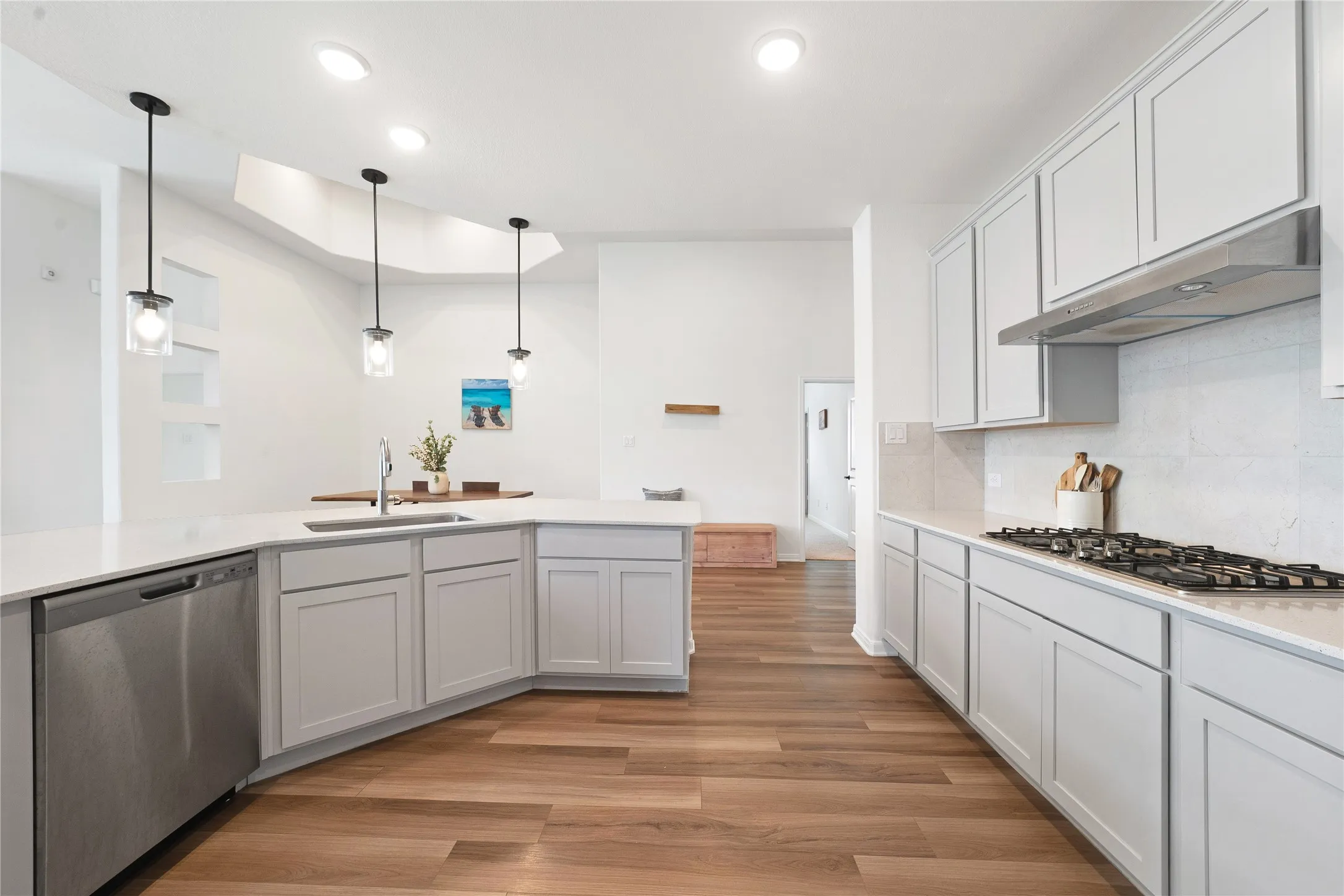 Single Family Residence For Sale in Denton County , 16513 Garden Drive, Celina, Texas 75009, 4 Bedroom, 3 Bathroom, 2 Garage spaces, 2,342 Sqft, built in 2022, mls#21395809, Real Estate Agent in Celina, Homes For Sale in Denton county, Homes For Sale in Celina, Realtor in Celina Texas, Real Estate Brokerage Independent Realty Texas, Luminita Cordes Realtor