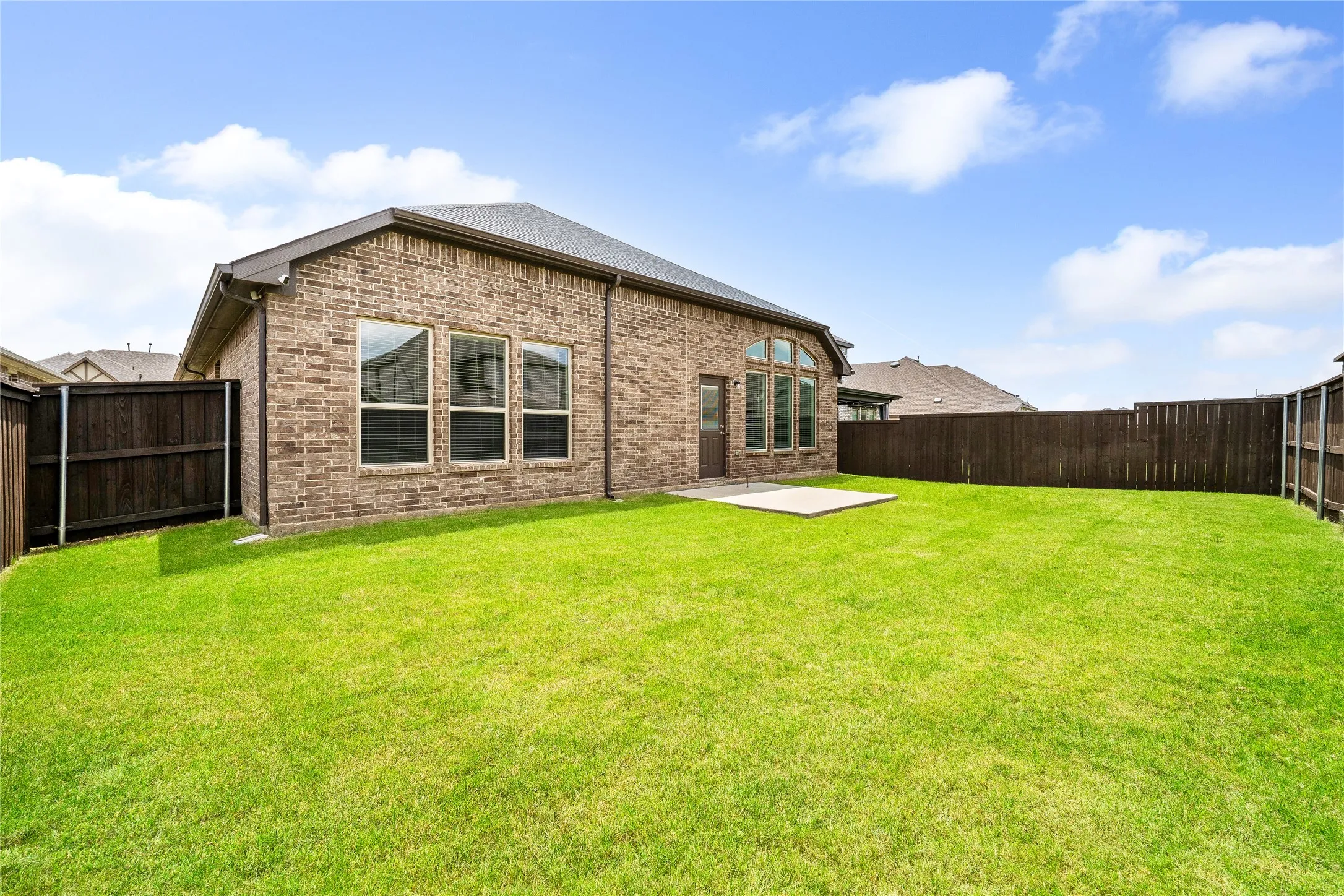 Single Family Residence For Sale in Denton County , 16513 Garden Drive, Celina, Texas 75009, 4 Bedroom, 3 Bathroom, 2 Garage spaces, 2,342 Sqft, built in 2022, mls#21395809, Real Estate Agent in Celina, Homes For Sale in Denton county, Homes For Sale in Celina, Realtor in Celina Texas, Real Estate Brokerage Independent Realty Texas, Luminita Cordes Realtor