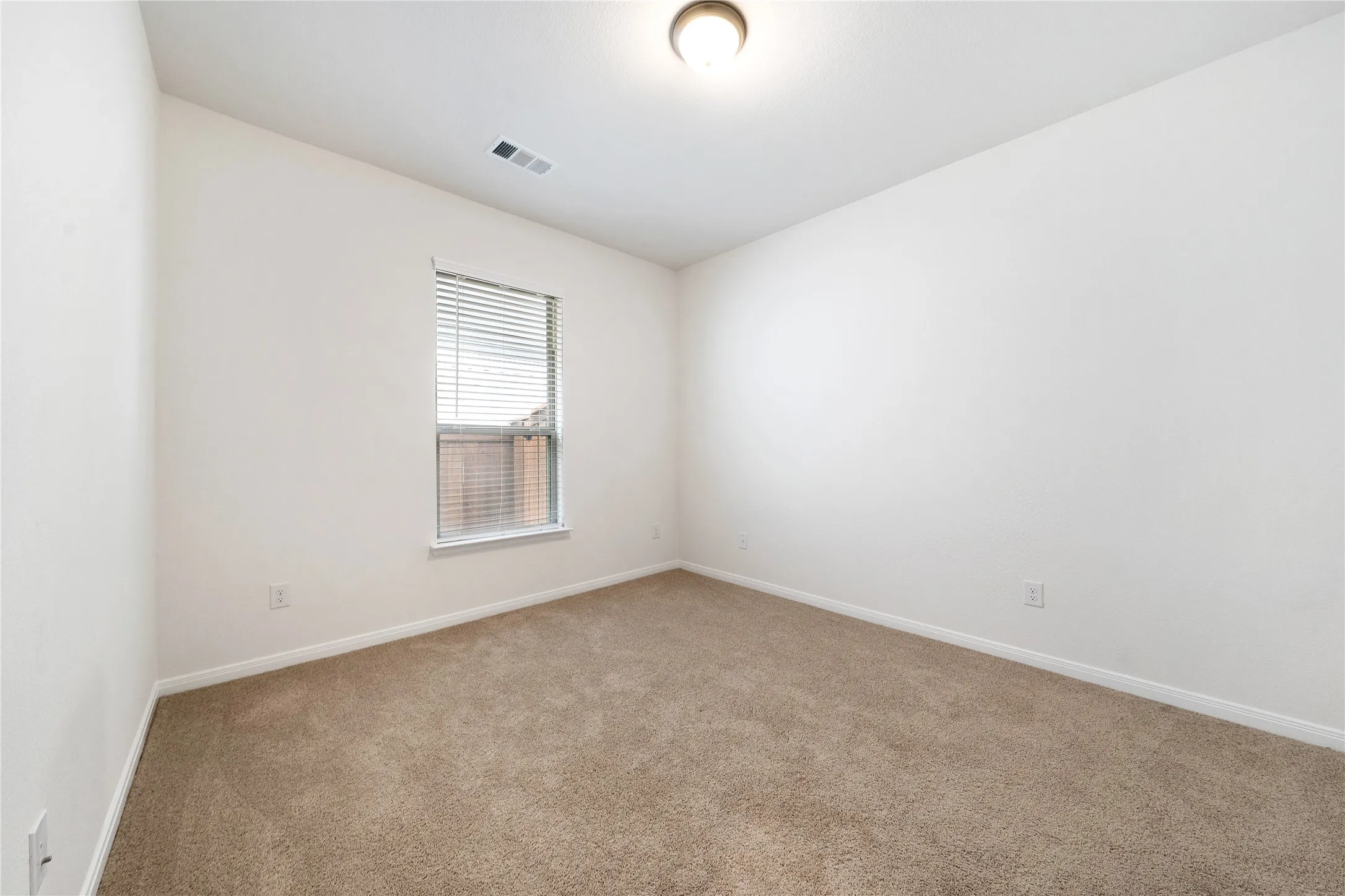 Single Family Residence For Sale in Denton County , 16513 Garden Drive, Celina, Texas 75009, 4 Bedroom, 3 Bathroom, 2 Garage spaces, 2,342 Sqft, built in 2022, mls#21395809, Real Estate Agent in Celina, Homes For Sale in Denton county, Homes For Sale in Celina, Realtor in Celina Texas, Real Estate Brokerage Independent Realty Texas, Luminita Cordes Realtor