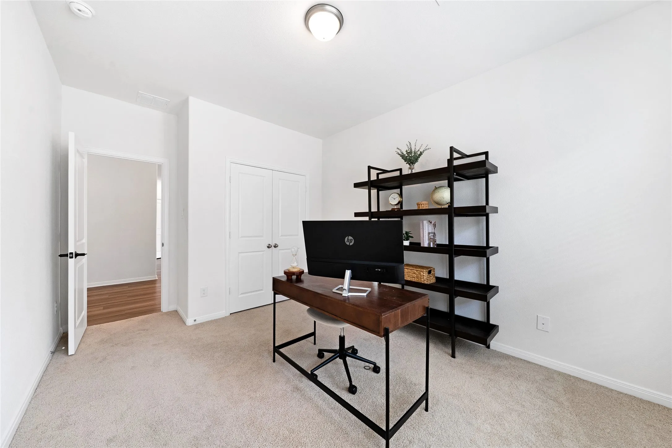 Single Family Residence For Sale in Denton County , 16513 Garden Drive, Celina, Texas 75009, 4 Bedroom, 3 Bathroom, 2 Garage spaces, 2,342 Sqft, built in 2022, mls#21395809, Real Estate Agent in Celina, Homes For Sale in Denton county, Homes For Sale in Celina, Realtor in Celina Texas, Real Estate Brokerage Independent Realty Texas, Luminita Cordes Realtor
