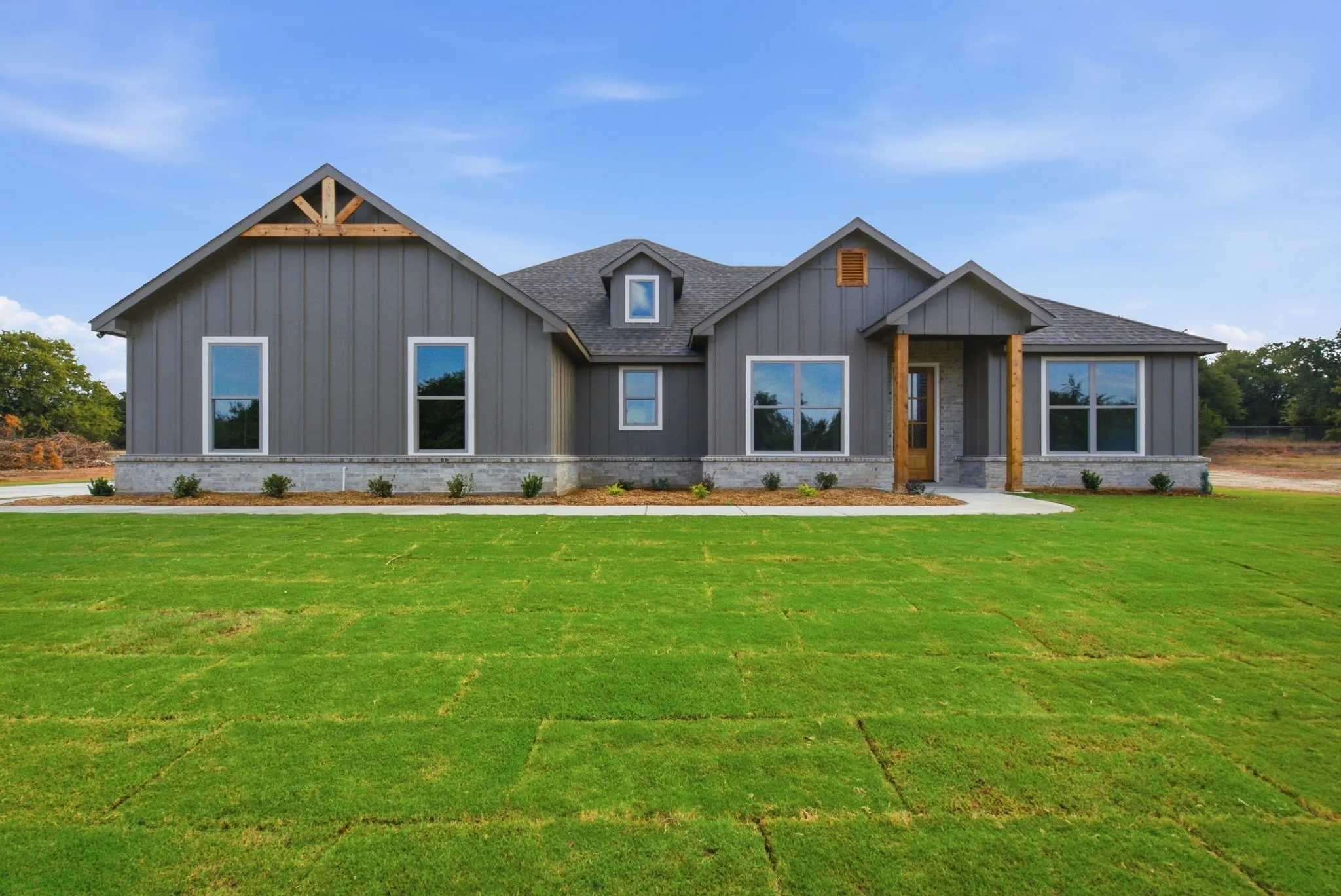 Single Family Residence For Sale in Parker County , 125 Graystone Drive, Weatherford, Texas 76087, 4 Bedroom, 2 Bathroom, 1 Garage spaces, 2,121 Sqft, built in 2026, mls#21401981, Real Estate Agent in Weatherford, Homes For Sale in Parker county, Homes For Sale in Weatherford, Realtor in Weatherford Texas, Real Estate Brokerage Independent Realty Texas, Luminita Cordes Realtor