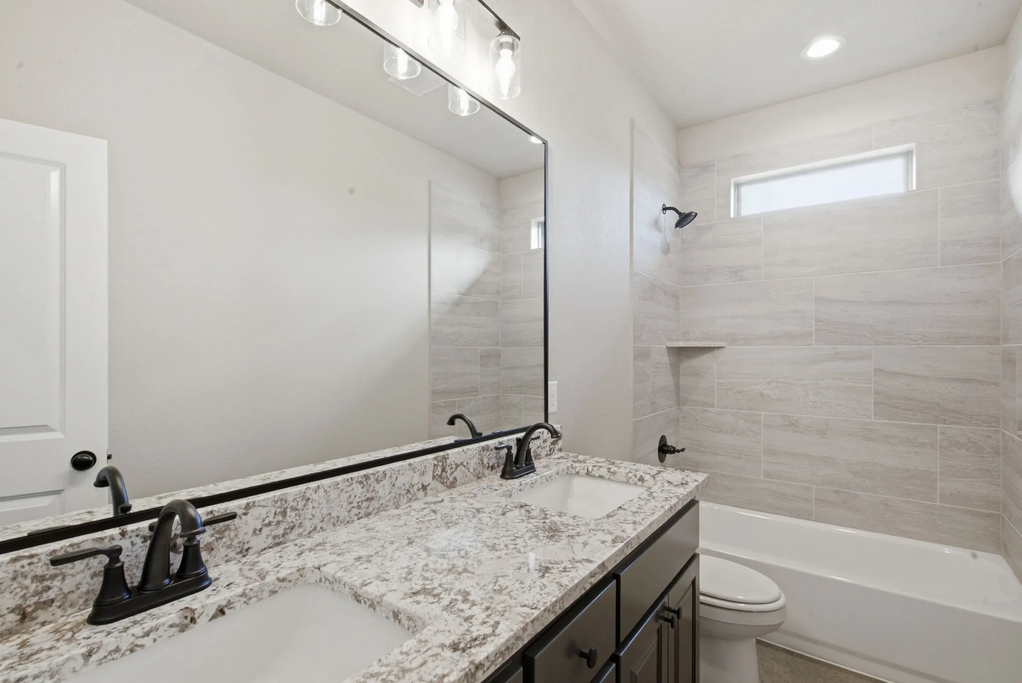 Single Family Residence For Sale in Parker County , 125 Graystone Drive, Weatherford, Texas 76087, 4 Bedroom, 2 Bathroom, 1 Garage spaces, 2,121 Sqft, built in 2026, mls#21401981, Real Estate Agent in Weatherford, Homes For Sale in Parker county, Homes For Sale in Weatherford, Realtor in Weatherford Texas, Real Estate Brokerage Independent Realty Texas, Luminita Cordes Realtor