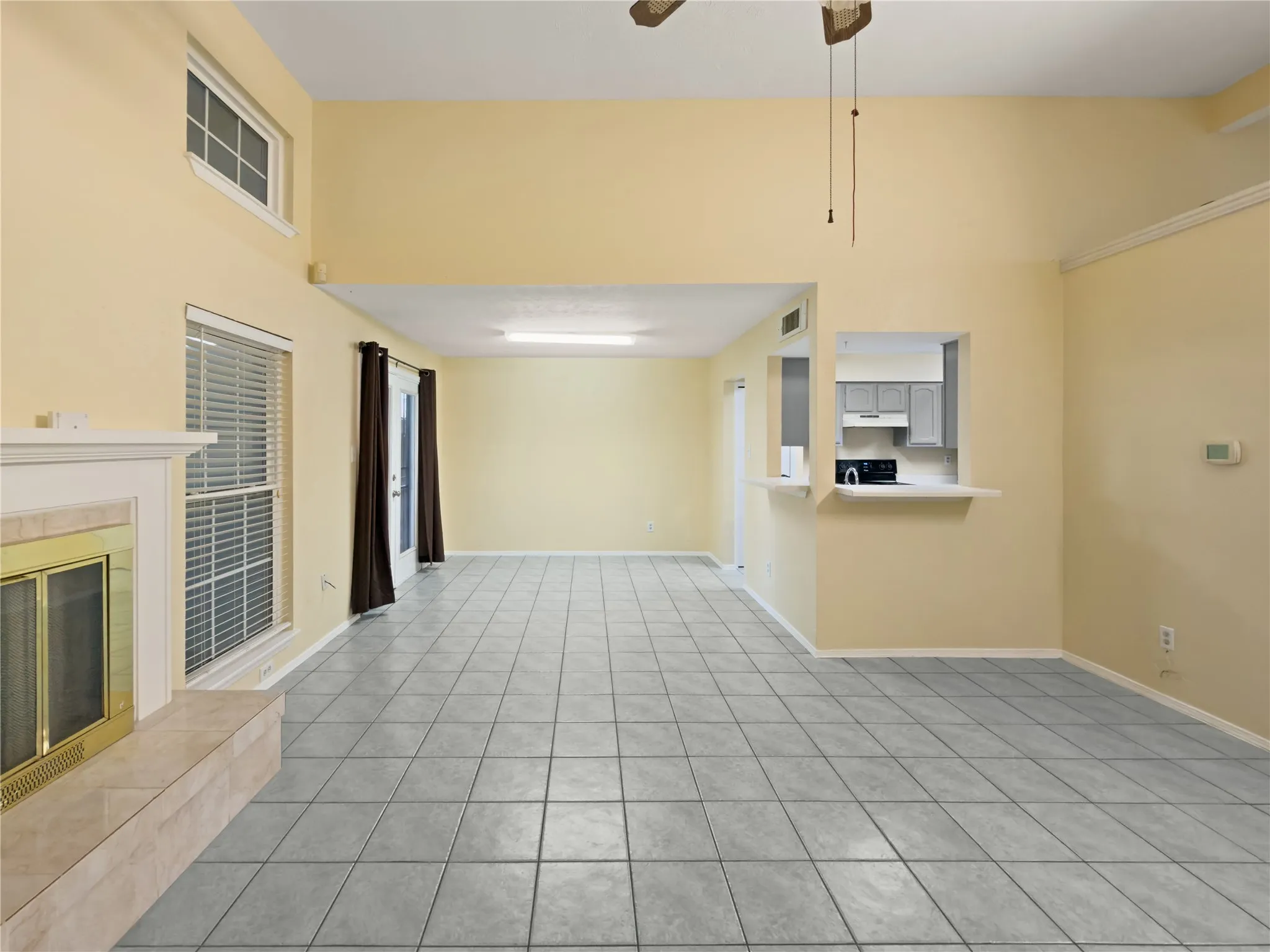 Single Family Residence For Sale in Tarrant County , 2426 Sutton Drive, Arlington, Texas 76018, 3 Bedroom, 2 Bathroom, 2 Garage spaces, 1,444 Sqft, built in 1984, mls#21401997, Real Estate Agent in Arlington, Homes For Sale in Tarrant county, Homes For Sale in Arlington, Realtor in Arlington Texas, Real Estate Brokerage Independent Realty Texas, Luminita Cordes Realtor