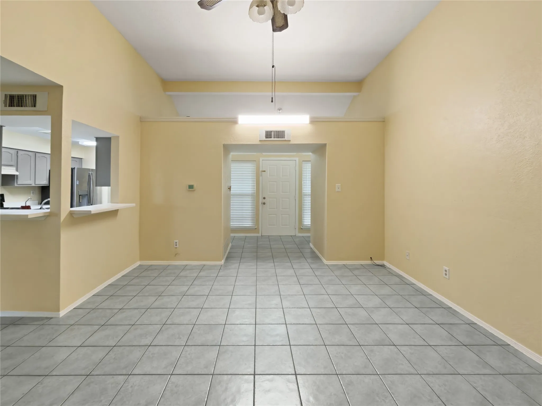Single Family Residence For Sale in Tarrant County , 2426 Sutton Drive, Arlington, Texas 76018, 3 Bedroom, 2 Bathroom, 2 Garage spaces, 1,444 Sqft, built in 1984, mls#21401997, Real Estate Agent in Arlington, Homes For Sale in Tarrant county, Homes For Sale in Arlington, Realtor in Arlington Texas, Real Estate Brokerage Independent Realty Texas, Luminita Cordes Realtor