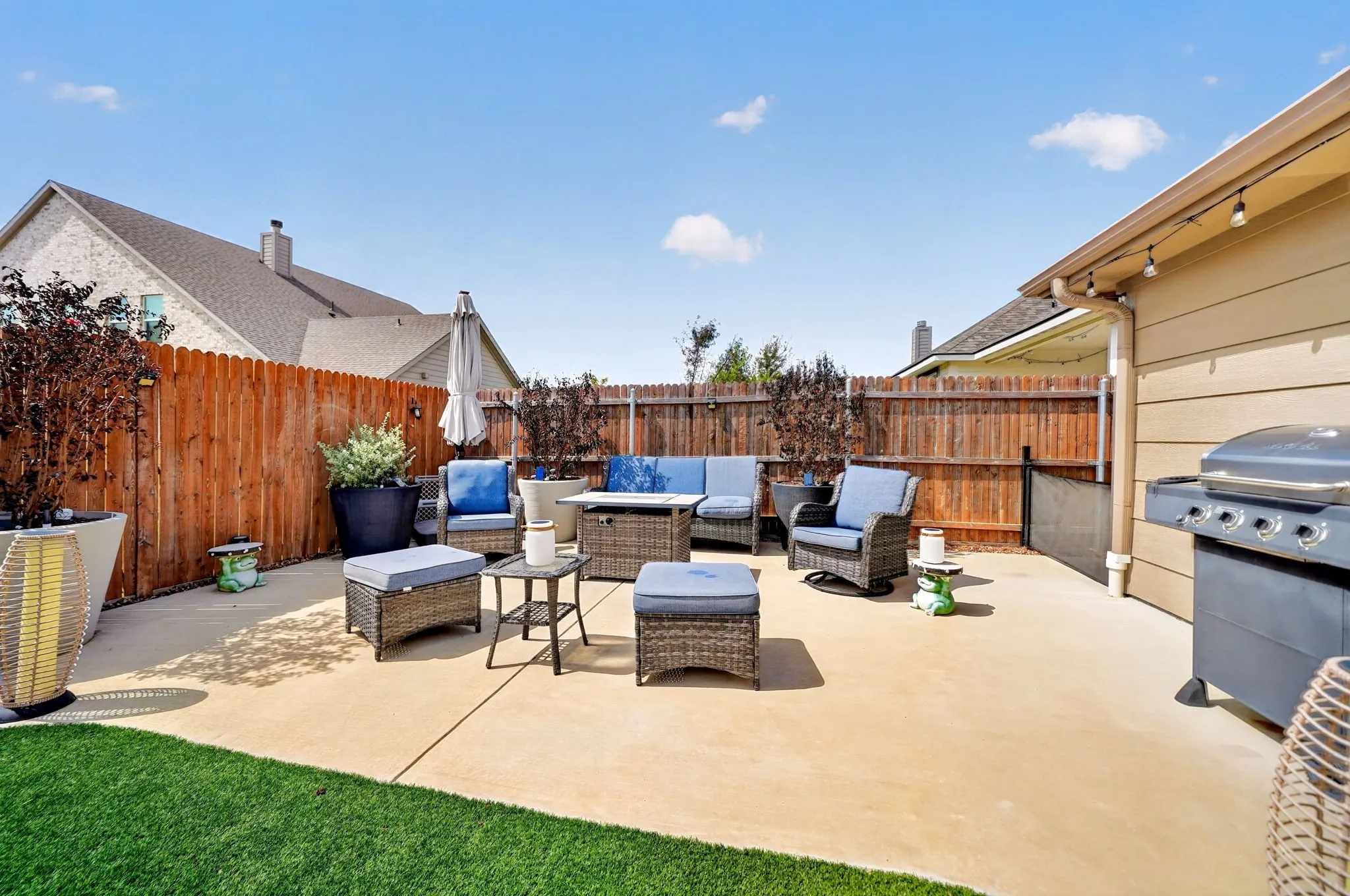 Single Family Residence For Sale in Parker County , 1528 Sidewinder Trail, Weatherford, Texas 76087, 4 Bedroom, 3 Bathroom, 2 Garage spaces, 2,629 Sqft, built in 2021, mls#21397779, Real Estate Agent in Weatherford, Homes For Sale in Parker county, Homes For Sale in Weatherford, Realtor in Weatherford Texas, Real Estate Brokerage Independent Realty Texas, Luminita Cordes Realtor