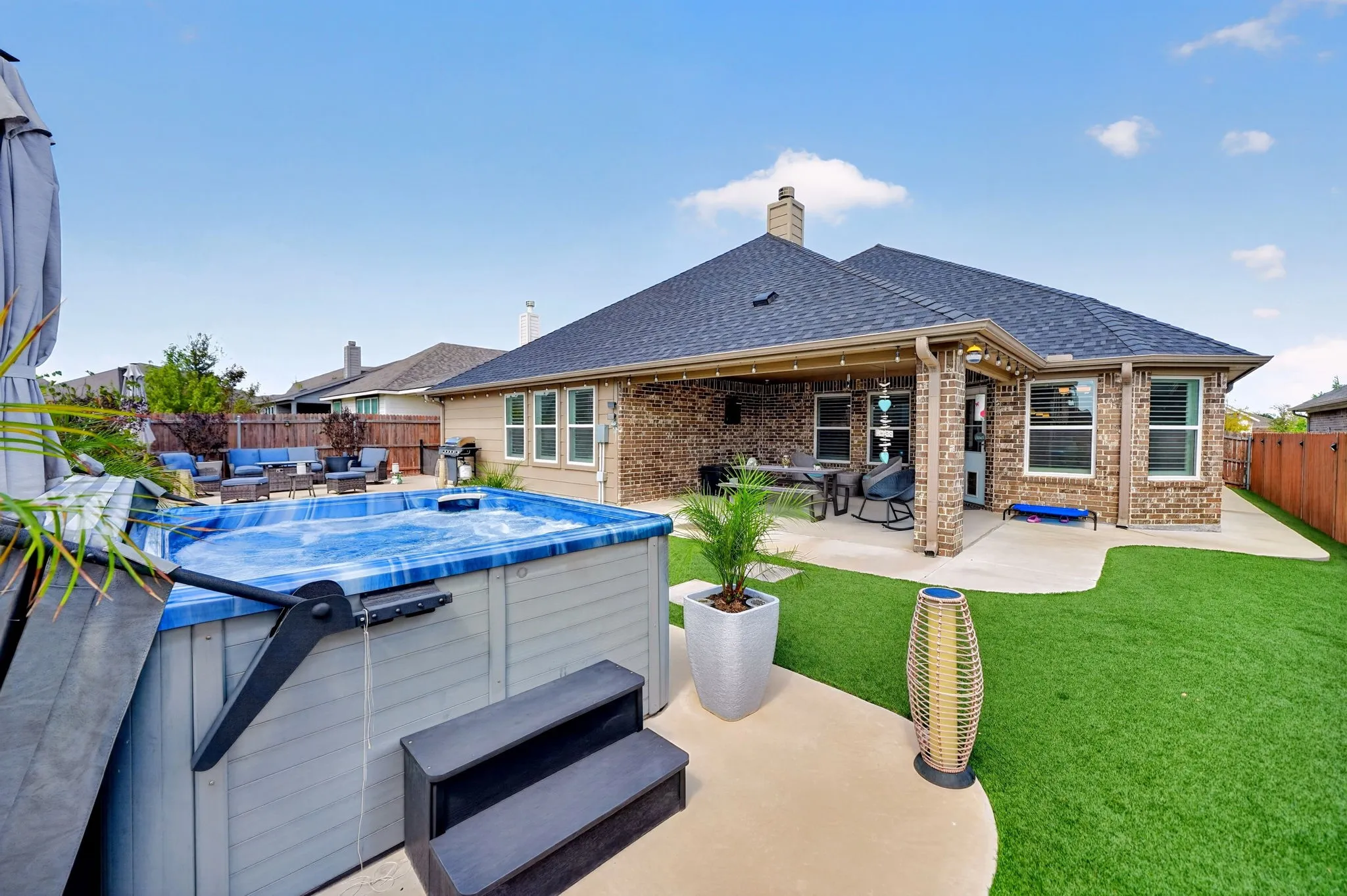 Single Family Residence For Sale in Parker County , 1528 Sidewinder Trail, Weatherford, Texas 76087, 4 Bedroom, 3 Bathroom, 2 Garage spaces, 2,629 Sqft, built in 2021, mls#21397779, Real Estate Agent in Weatherford, Homes For Sale in Parker county, Homes For Sale in Weatherford, Realtor in Weatherford Texas, Real Estate Brokerage Independent Realty Texas, Luminita Cordes Realtor