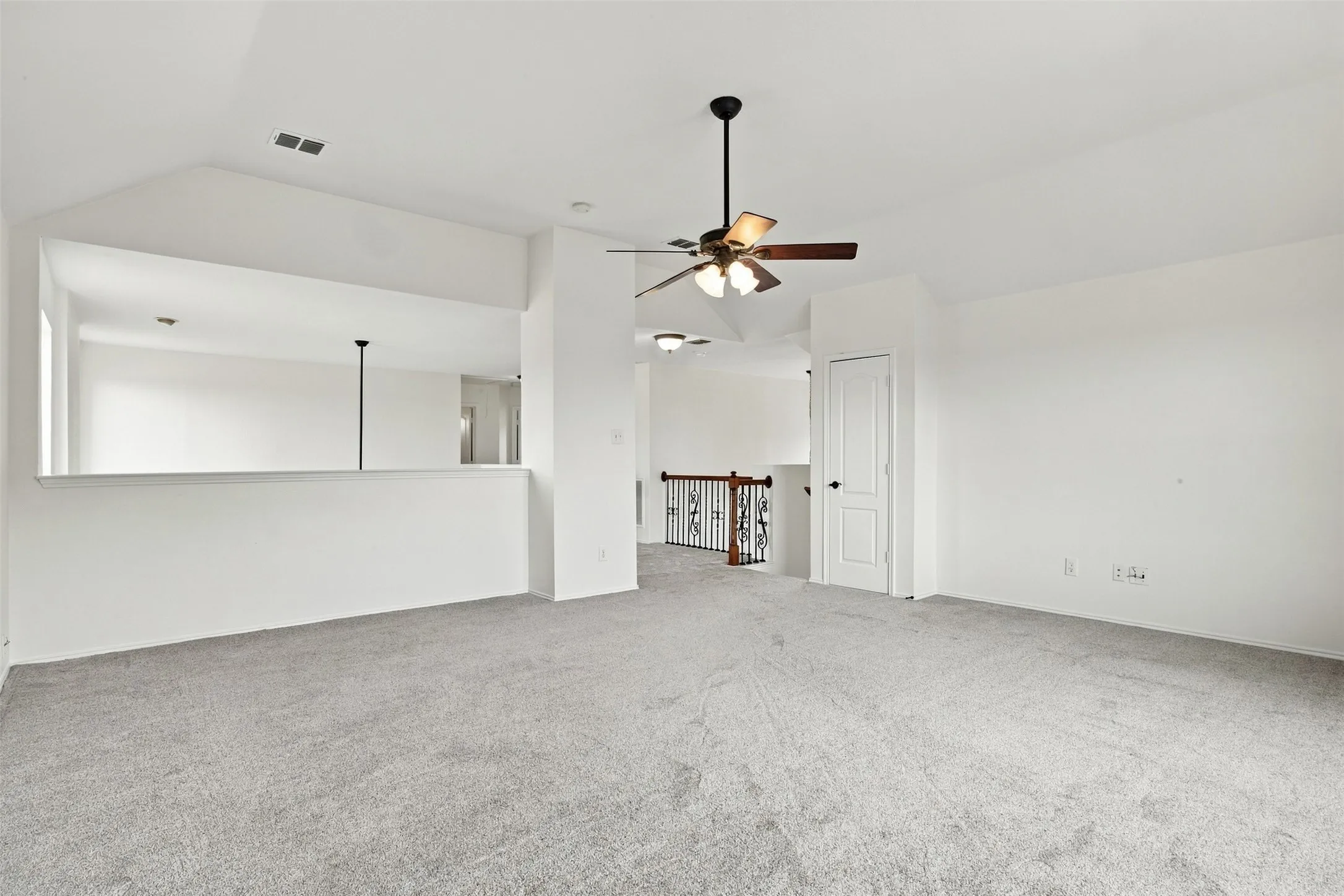 Single Family Residence For Sale in Collin County , 8502 Arcadia Drive, Frisco, Texas 75035, 4 Bedroom, 3 Bathroom, 2 Garage spaces, 2,720 Sqft, built in 1998, mls#21378423, Real Estate Agent in Frisco, Homes For Sale in Collin county, Homes For Sale in Frisco, Realtor in Frisco Texas, Real Estate Brokerage Independent Realty Texas, Luminita Cordes Realtor