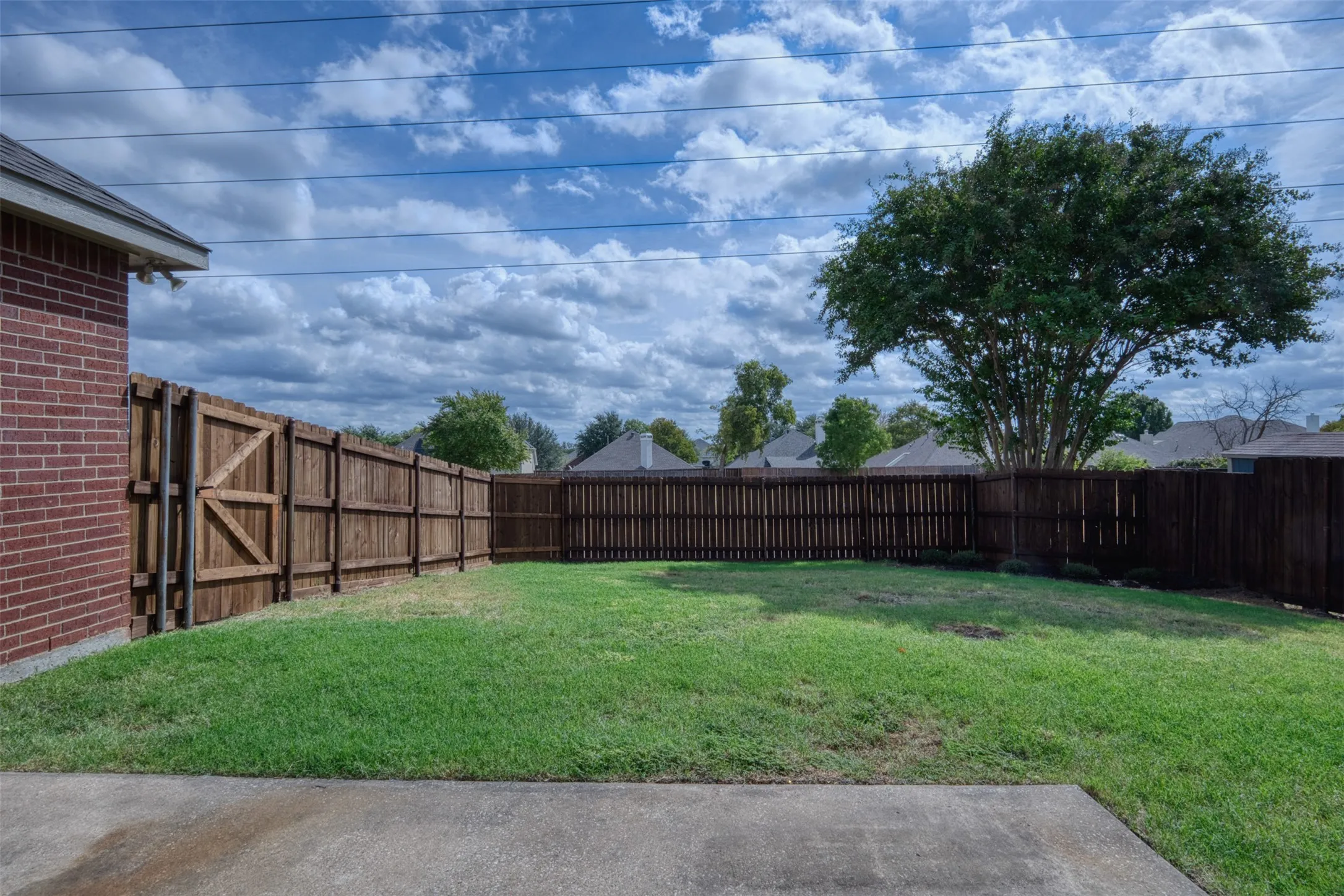 Single Family Residence For Sale in Collin County , 8502 Arcadia Drive, Frisco, Texas 75035, 4 Bedroom, 3 Bathroom, 2 Garage spaces, 2,720 Sqft, built in 1998, mls#21378423, Real Estate Agent in Frisco, Homes For Sale in Collin county, Homes For Sale in Frisco, Realtor in Frisco Texas, Real Estate Brokerage Independent Realty Texas, Luminita Cordes Realtor