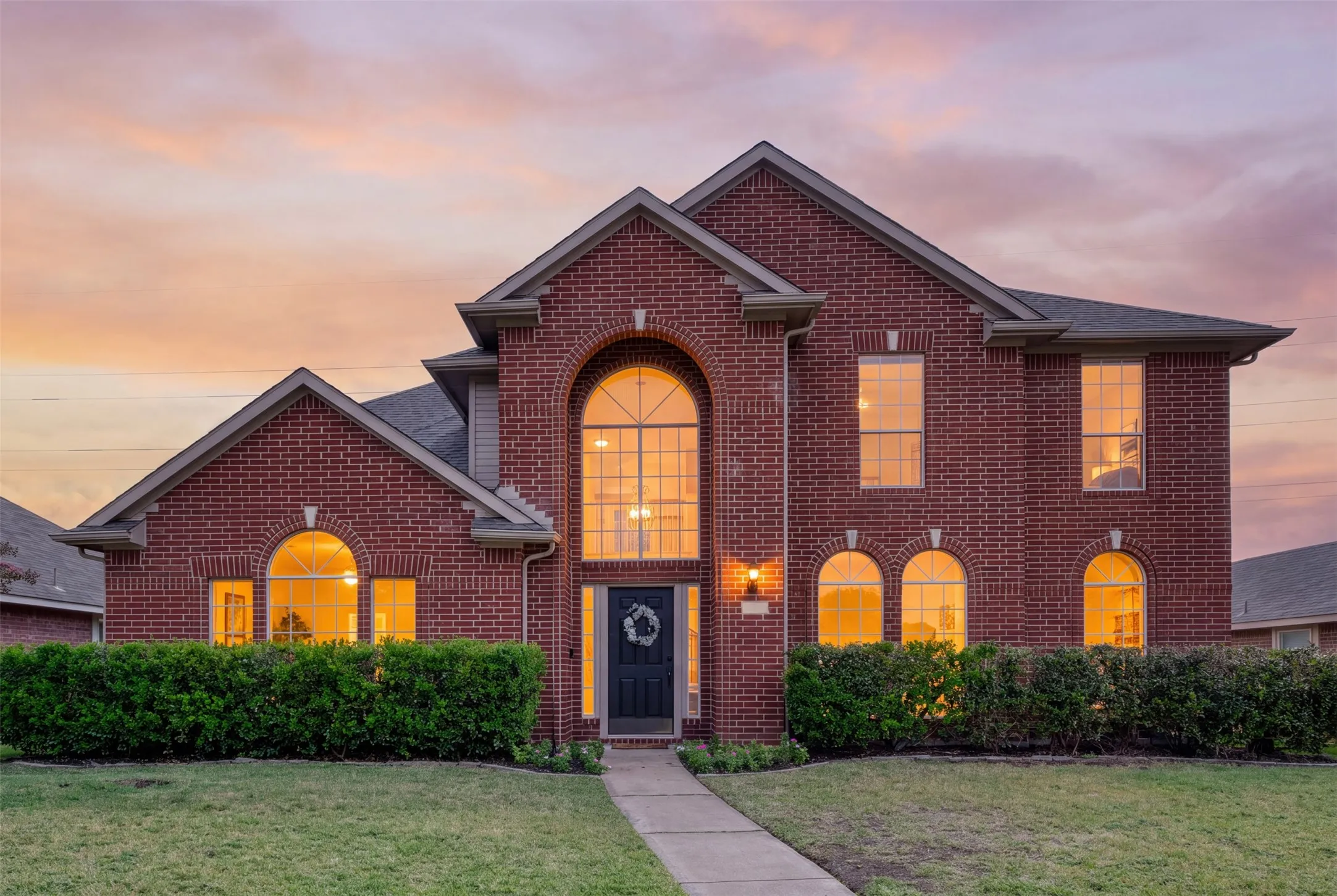 Single Family Residence For Sale in Collin County , 8502 Arcadia Drive, Frisco, Texas 75035, 4 Bedroom, 3 Bathroom, 2 Garage spaces, 2,720 Sqft, built in 1998, mls#21378423, Real Estate Agent in Frisco, Homes For Sale in Collin county, Homes For Sale in Frisco, Realtor in Frisco Texas, Real Estate Brokerage Independent Realty Texas, Luminita Cordes Realtor