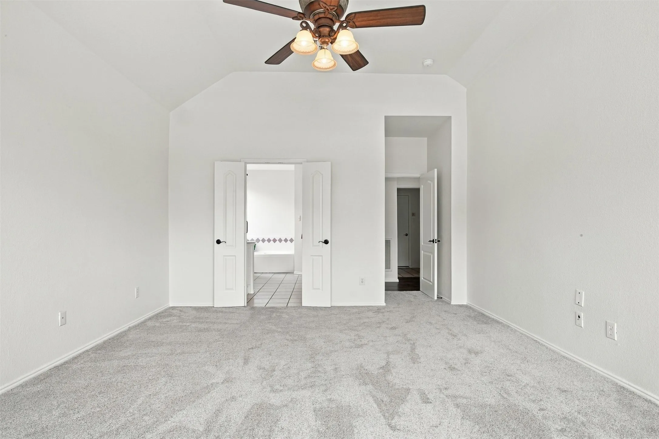 Single Family Residence For Sale in Collin County , 8502 Arcadia Drive, Frisco, Texas 75035, 4 Bedroom, 3 Bathroom, 2 Garage spaces, 2,720 Sqft, built in 1998, mls#21378423, Real Estate Agent in Frisco, Homes For Sale in Collin county, Homes For Sale in Frisco, Realtor in Frisco Texas, Real Estate Brokerage Independent Realty Texas, Luminita Cordes Realtor