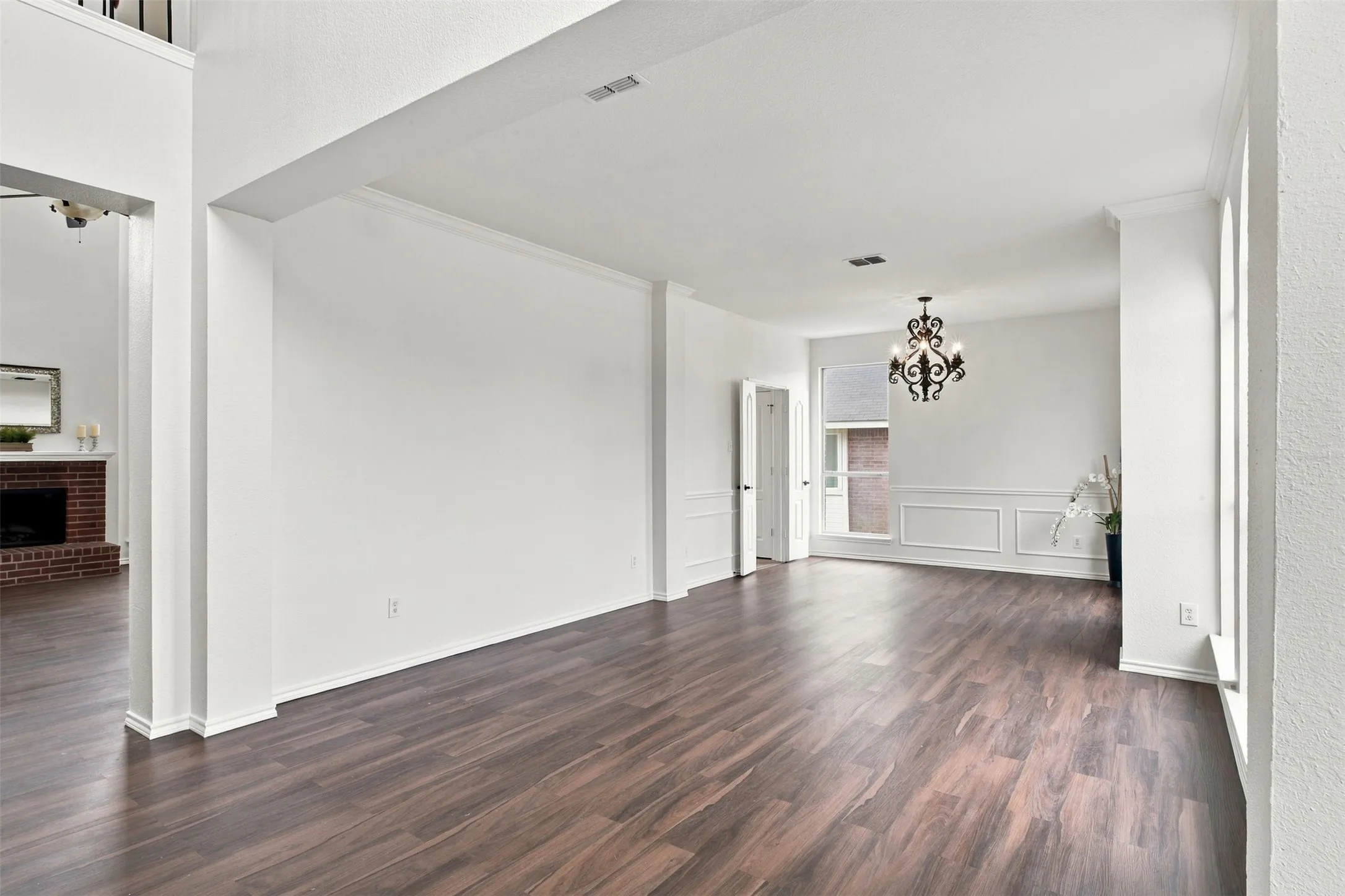 Single Family Residence For Sale in Collin County , 8502 Arcadia Drive, Frisco, Texas 75035, 4 Bedroom, 3 Bathroom, 2 Garage spaces, 2,720 Sqft, built in 1998, mls#21378423, Real Estate Agent in Frisco, Homes For Sale in Collin county, Homes For Sale in Frisco, Realtor in Frisco Texas, Real Estate Brokerage Independent Realty Texas, Luminita Cordes Realtor