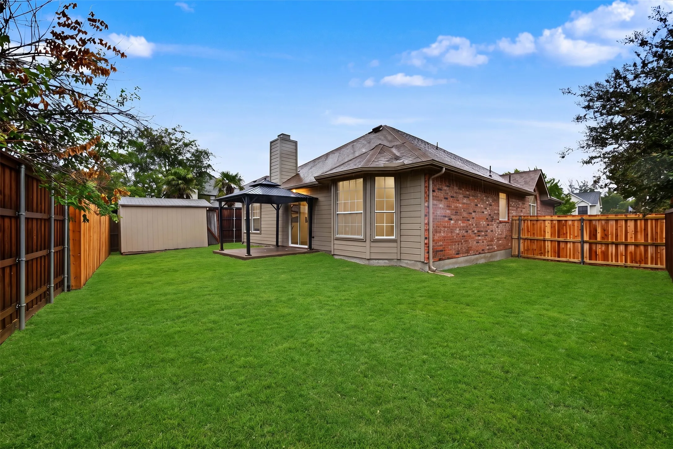 Single Family Residence For Sale in Denton County , 1213 Marcus Court, Flower Mound, Texas 75028, 3 Bedroom, 2 Bathroom, 2 Garage spaces, 1,854 Sqft, built in 1993, mls#21376098, Real Estate Agent in Flower Mound, Homes For Sale in Denton county, Homes For Sale in Flower Mound, Realtor in Flower Mound Texas, Real Estate Brokerage Independent Realty Texas, Luminita Cordes Realtor