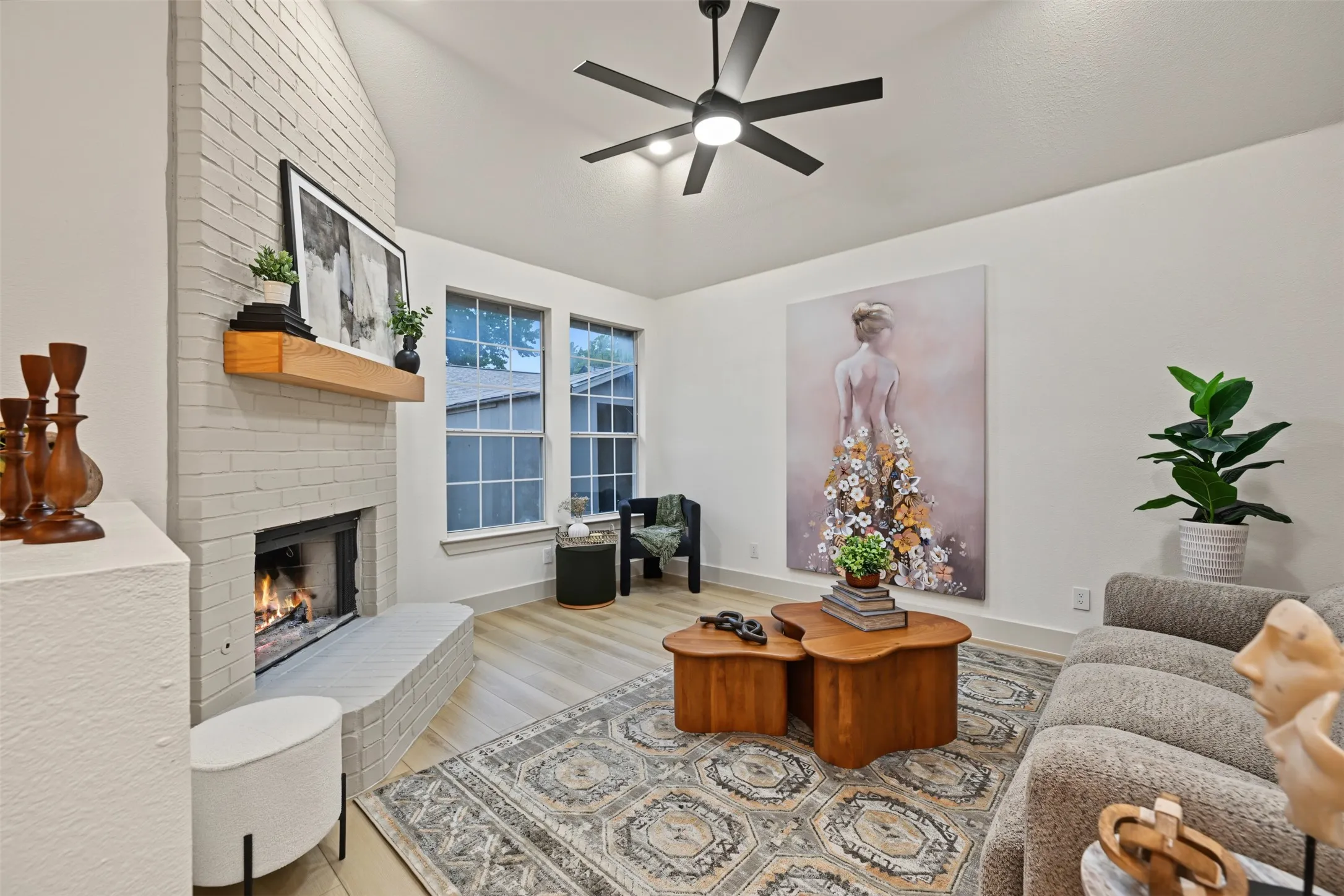 Single Family Residence For Sale in Denton County , 1213 Marcus Court, Flower Mound, Texas 75028, 3 Bedroom, 2 Bathroom, 2 Garage spaces, 1,854 Sqft, built in 1993, mls#21376098, Real Estate Agent in Flower Mound, Homes For Sale in Denton county, Homes For Sale in Flower Mound, Realtor in Flower Mound Texas, Real Estate Brokerage Independent Realty Texas, Luminita Cordes Realtor