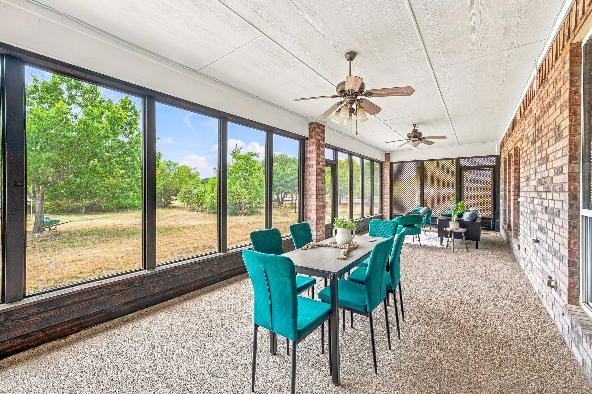 Single Family Residence For Sale in Hood County , 2105 Wood Duck Lane, Granbury, Texas 76049, 4 Bedroom, 3 Bathroom, 3 Garage spaces, 2,532 Sqft, built in 2002, mls#21380359, Real Estate Agent in Granbury, Homes For Sale in Hood county, Homes For Sale in Granbury, Realtor in Granbury Texas, Real Estate Brokerage Independent Realty Texas, Luminita Cordes Realtor