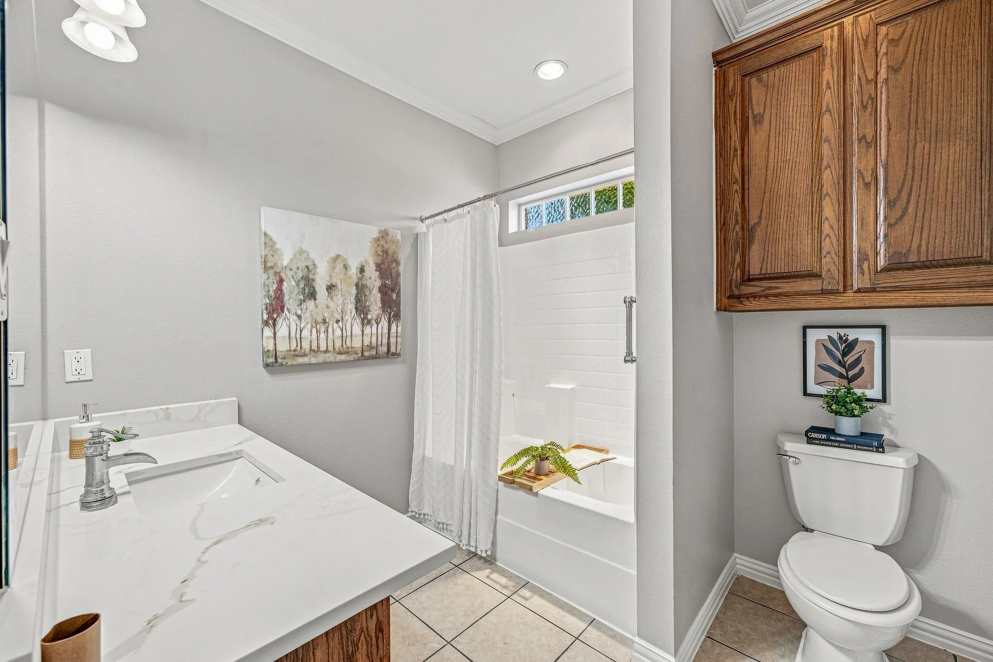 Single Family Residence For Sale in Hood County , 2105 Wood Duck Lane, Granbury, Texas 76049, 4 Bedroom, 3 Bathroom, 3 Garage spaces, 2,532 Sqft, built in 2002, mls#21380359, Real Estate Agent in Granbury, Homes For Sale in Hood county, Homes For Sale in Granbury, Realtor in Granbury Texas, Real Estate Brokerage Independent Realty Texas, Luminita Cordes Realtor