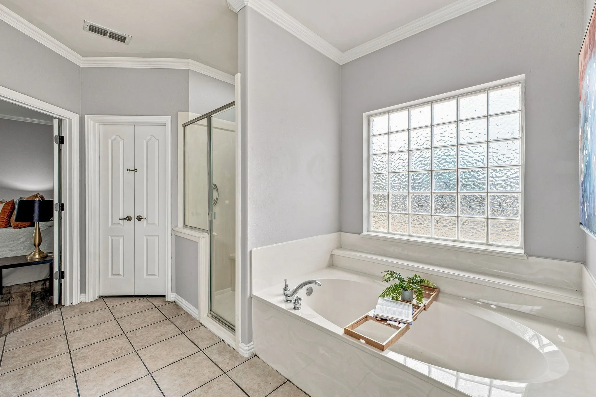 Single Family Residence For Sale in Hood County , 2105 Wood Duck Lane, Granbury, Texas 76049, 4 Bedroom, 3 Bathroom, 3 Garage spaces, 2,532 Sqft, built in 2002, mls#21380359, Real Estate Agent in Granbury, Homes For Sale in Hood county, Homes For Sale in Granbury, Realtor in Granbury Texas, Real Estate Brokerage Independent Realty Texas, Luminita Cordes Realtor