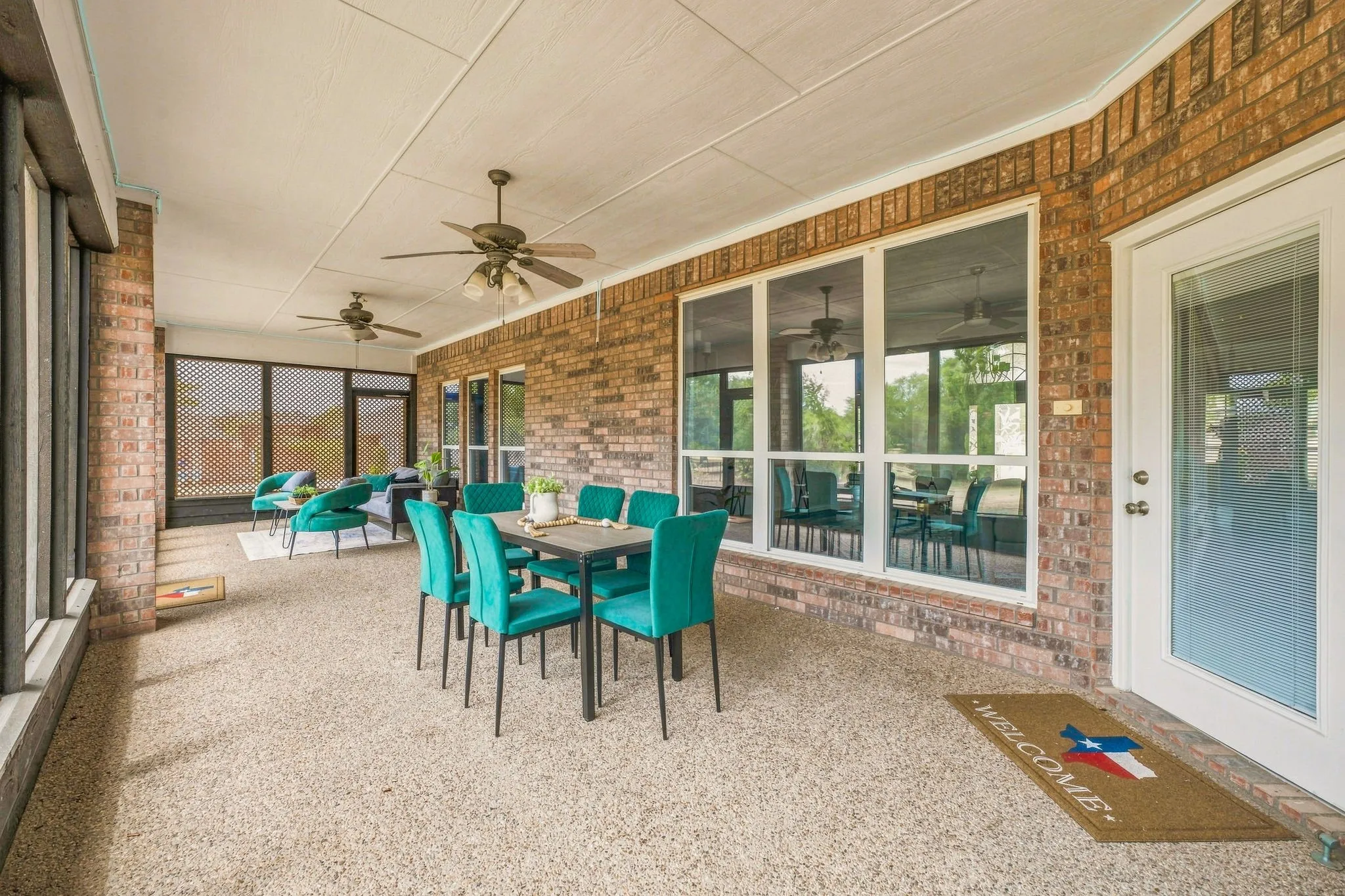 Single Family Residence For Sale in Hood County , 2105 Wood Duck Lane, Granbury, Texas 76049, 4 Bedroom, 3 Bathroom, 3 Garage spaces, 2,532 Sqft, built in 2002, mls#21380359, Real Estate Agent in Granbury, Homes For Sale in Hood county, Homes For Sale in Granbury, Realtor in Granbury Texas, Real Estate Brokerage Independent Realty Texas, Luminita Cordes Realtor