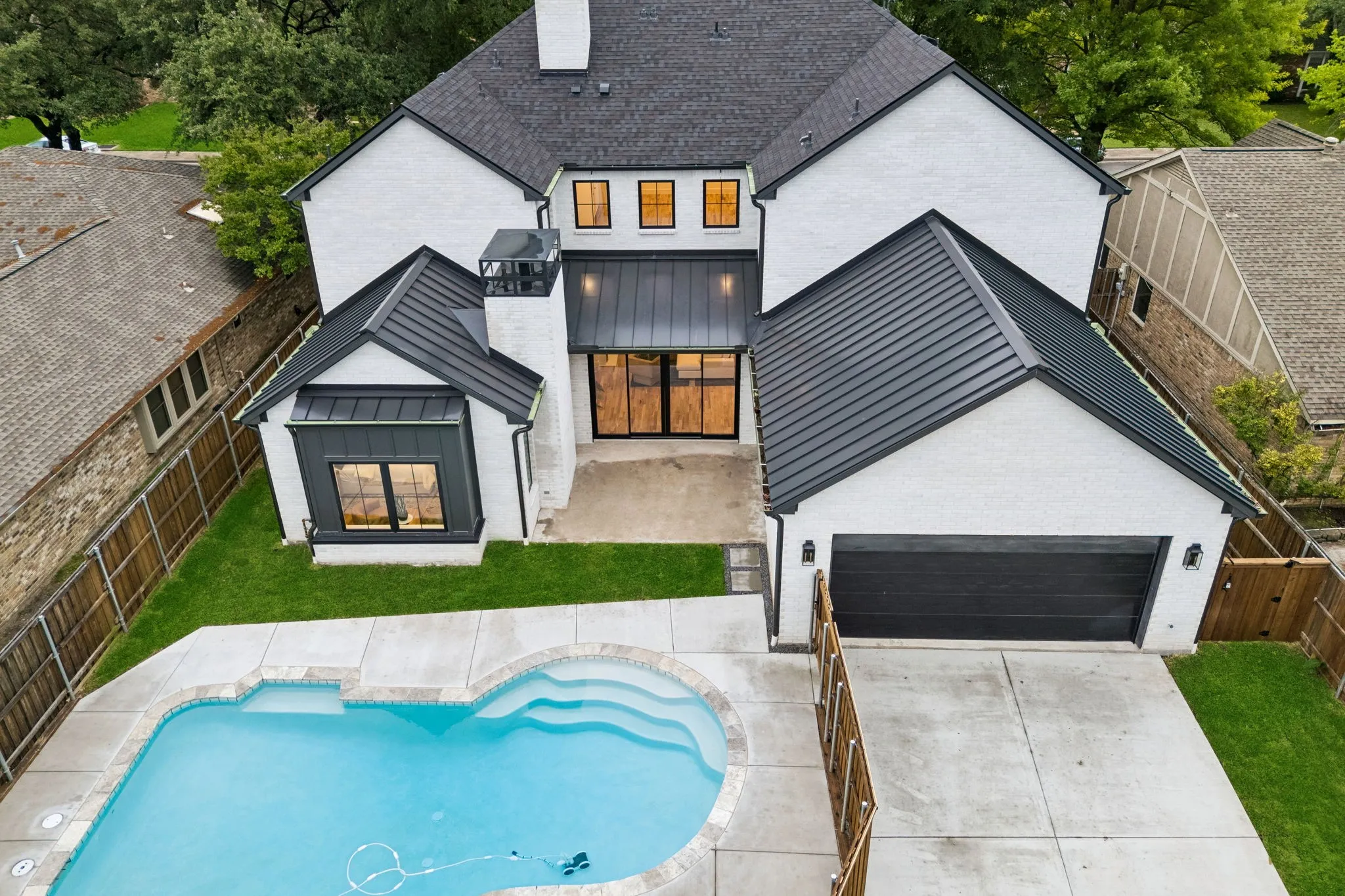 Single Family Residence For Sale in Dallas County , 6915 Middle Cove Drive, Dallas, Texas 75248, 5 Bedroom, 8 Bathroom, 2 Garage spaces, 5,072 Sqft, built in 2026, mls#21399992, Real Estate Agent in Dallas, Homes For Sale in Dallas county, Homes For Sale in Dallas, Realtor in Dallas Texas, Real Estate Brokerage Independent Realty Texas, Luminita Cordes Realtor