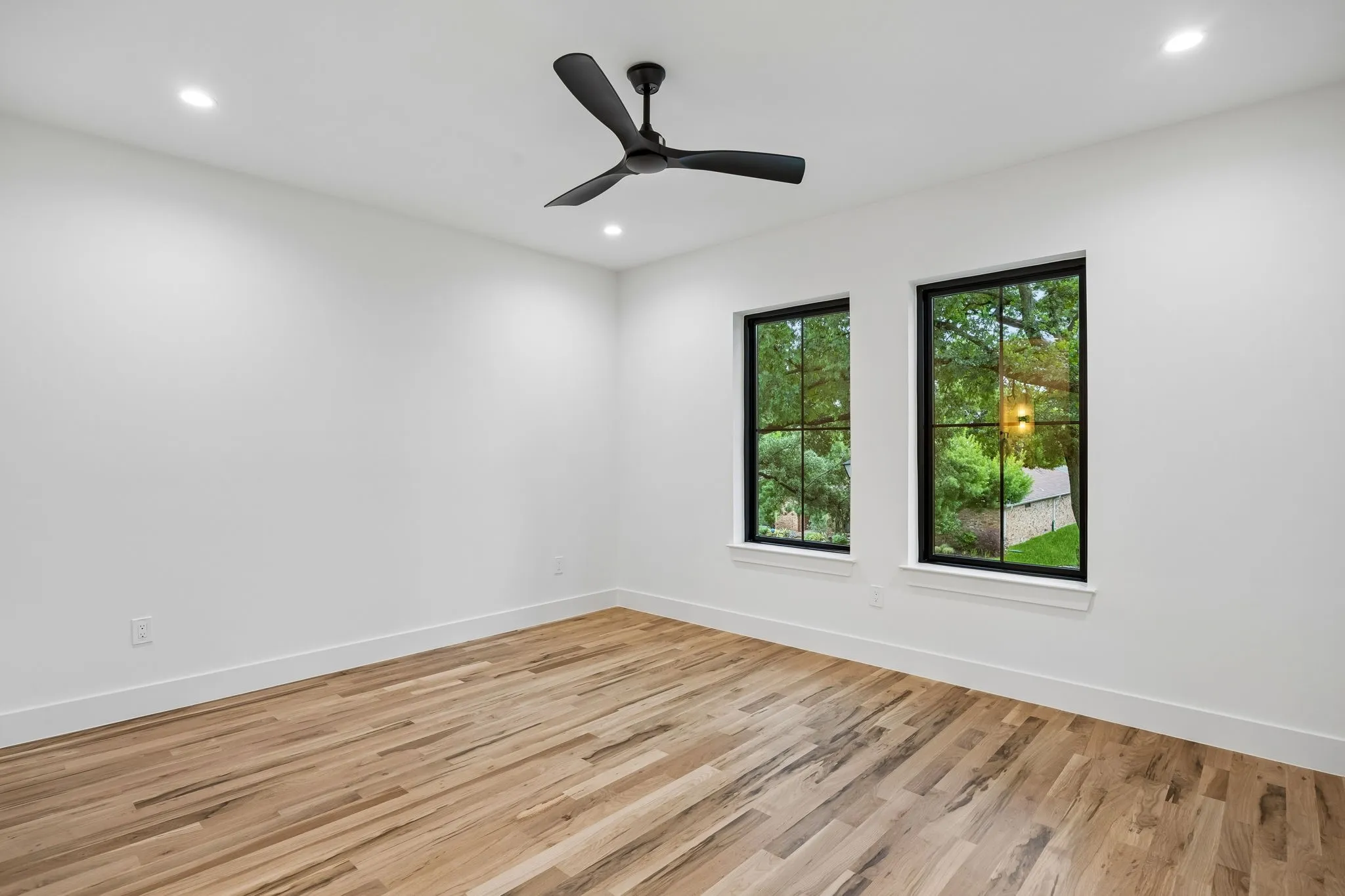 Single Family Residence For Sale in Dallas County , 6915 Middle Cove Drive, Dallas, Texas 75248, 5 Bedroom, 8 Bathroom, 2 Garage spaces, 5,072 Sqft, built in 2026, mls#21399992, Real Estate Agent in Dallas, Homes For Sale in Dallas county, Homes For Sale in Dallas, Realtor in Dallas Texas, Real Estate Brokerage Independent Realty Texas, Luminita Cordes Realtor